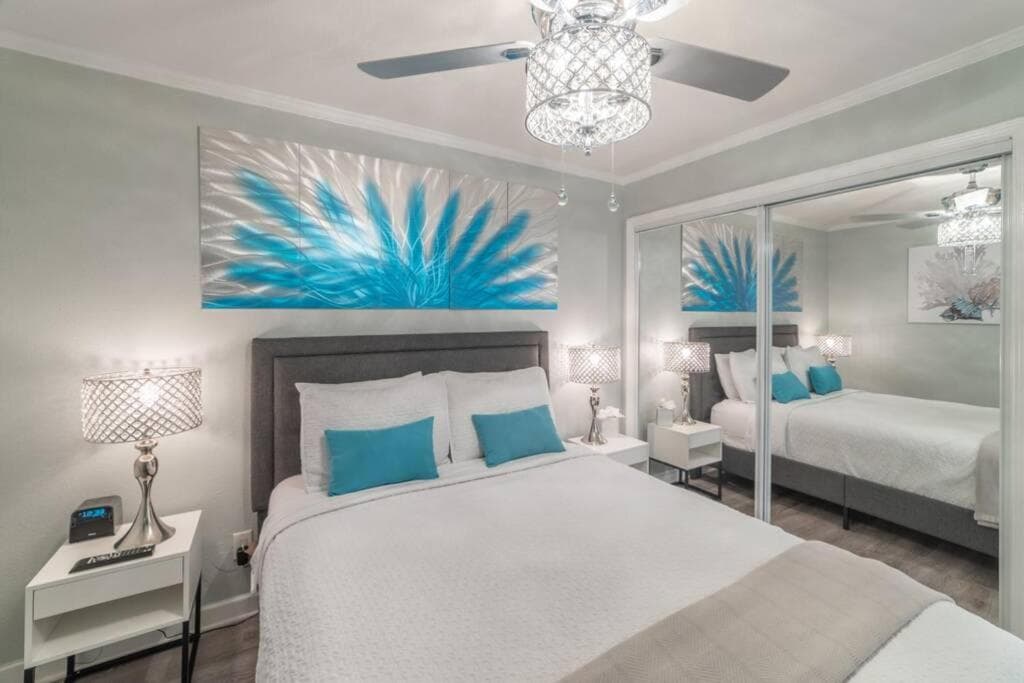 421-Fully renovated, WIFI, Pool, Amazing Views, Near BUCS Stadium — 16