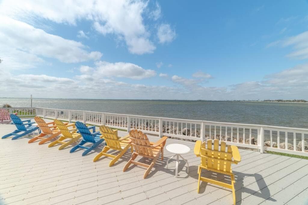 421-Fully renovated, WIFI, Pool, Amazing Views, Near BUCS Stadium — 20