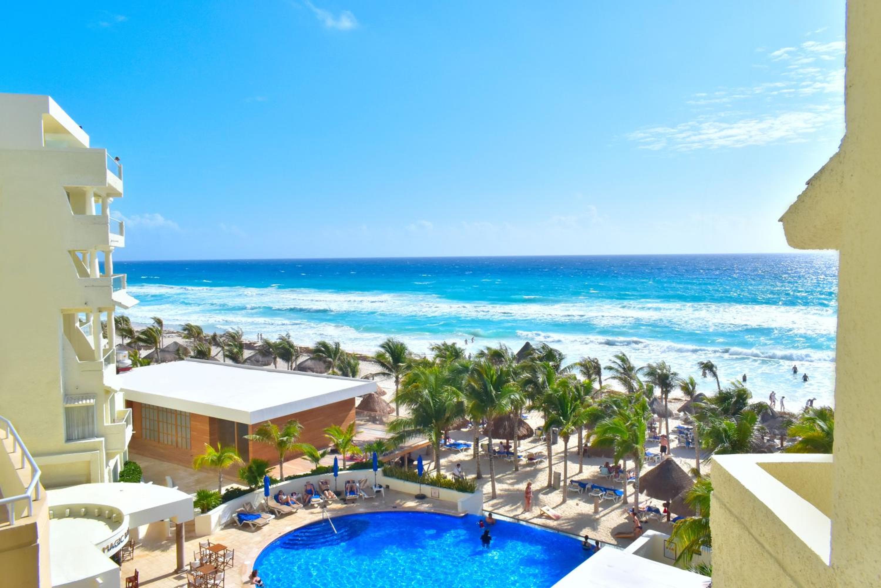 Hotel NYX Cancún — 3