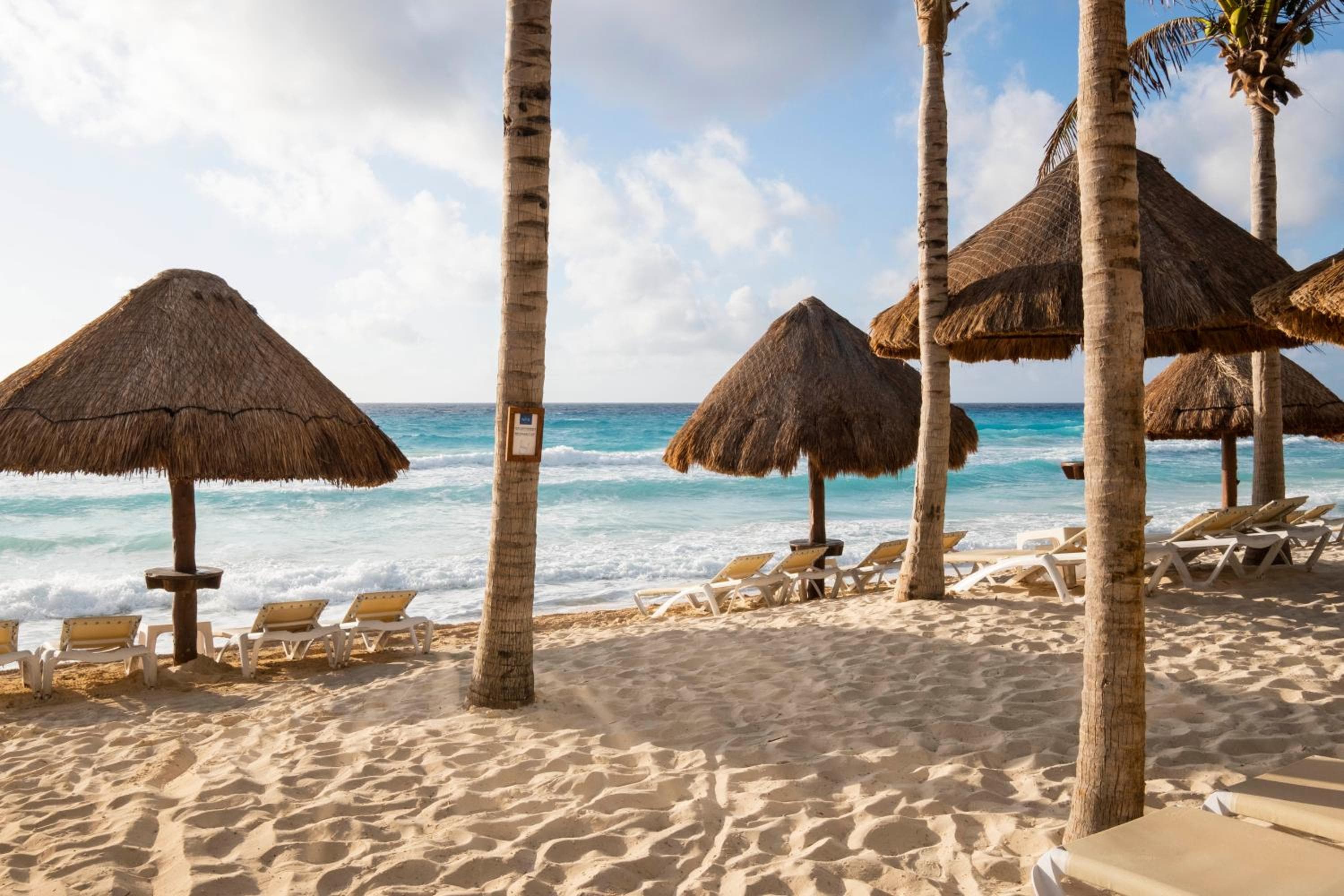 Hotel NYX Cancun — 23