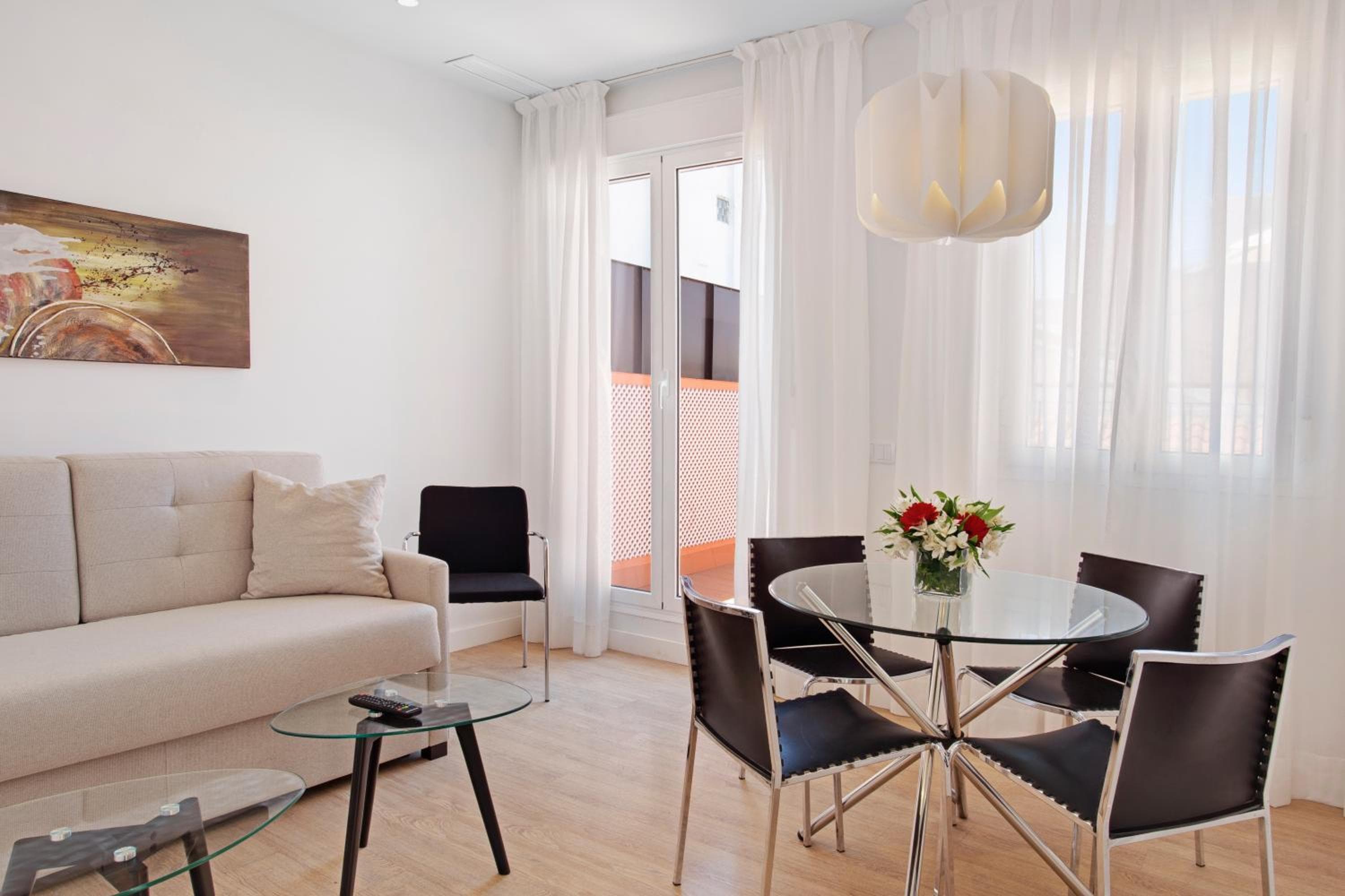Apartamentos Metrópolis — 7