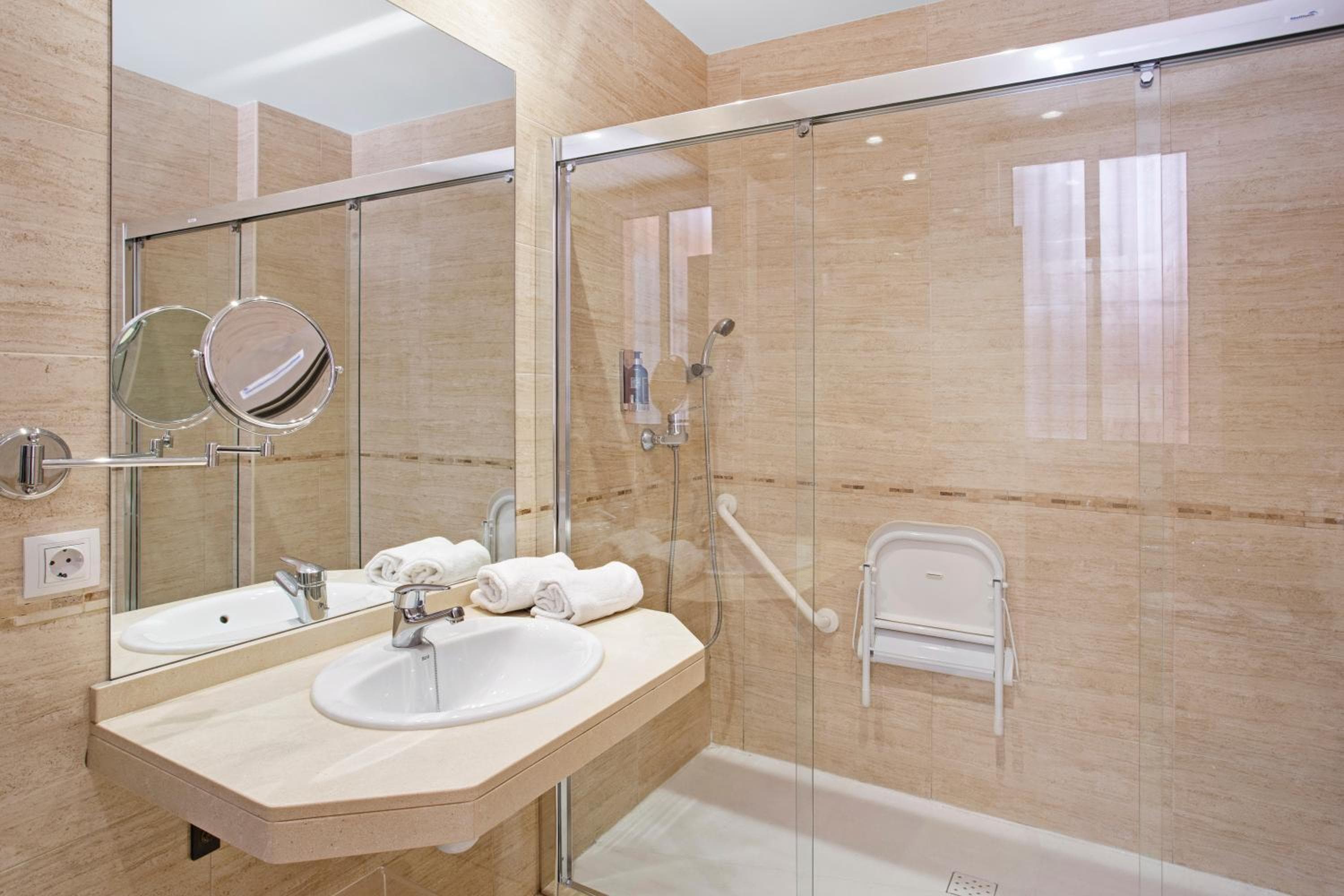 Apartamentos Metrópolis — 11