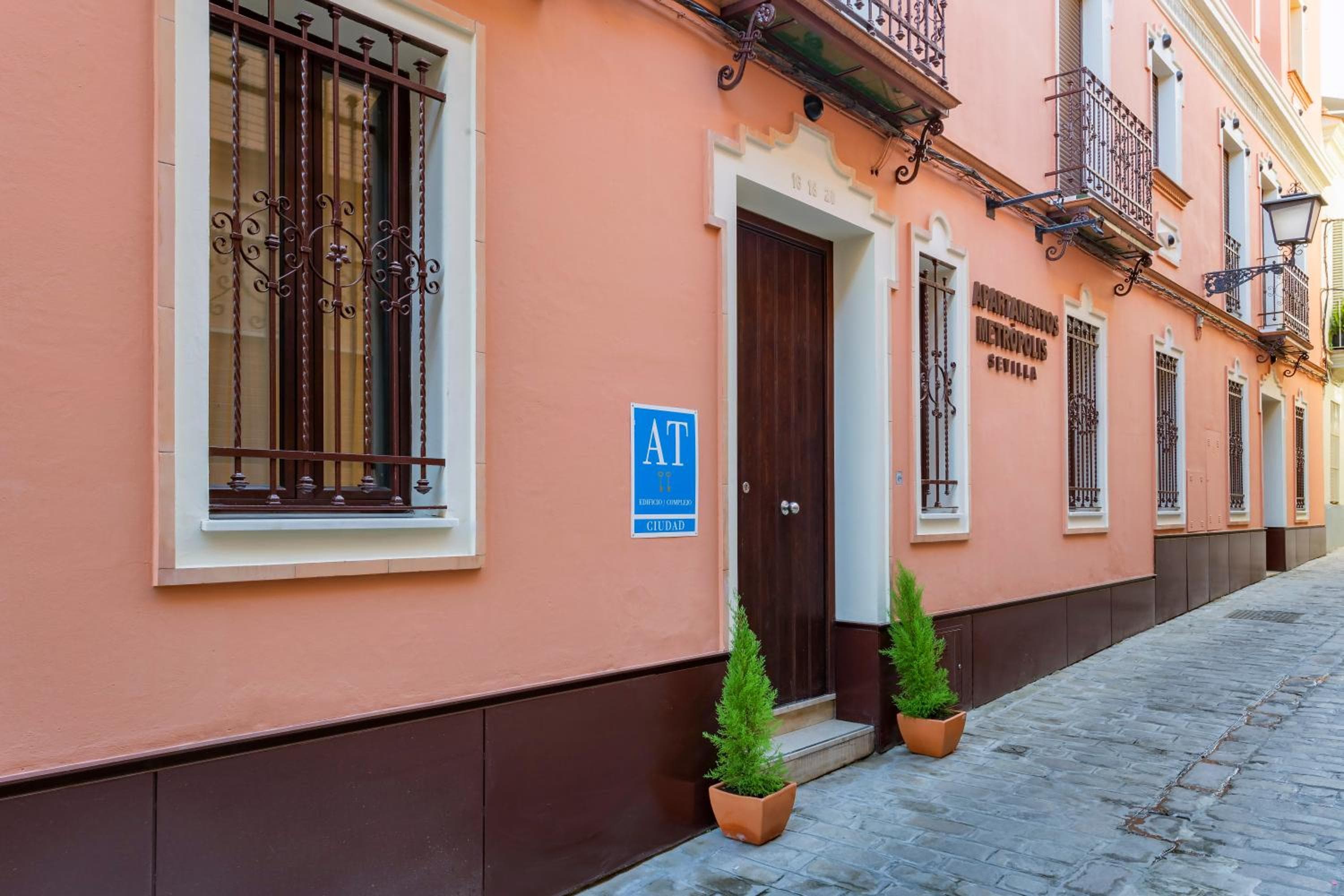 Apartamentos Metrópolis — 10