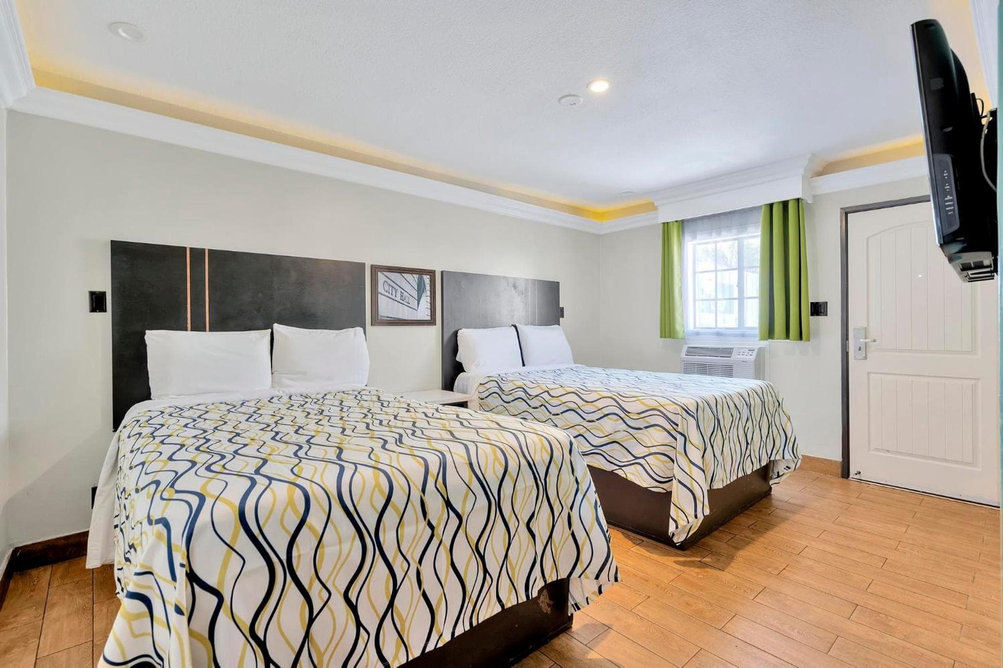 Mid City Inn — 3