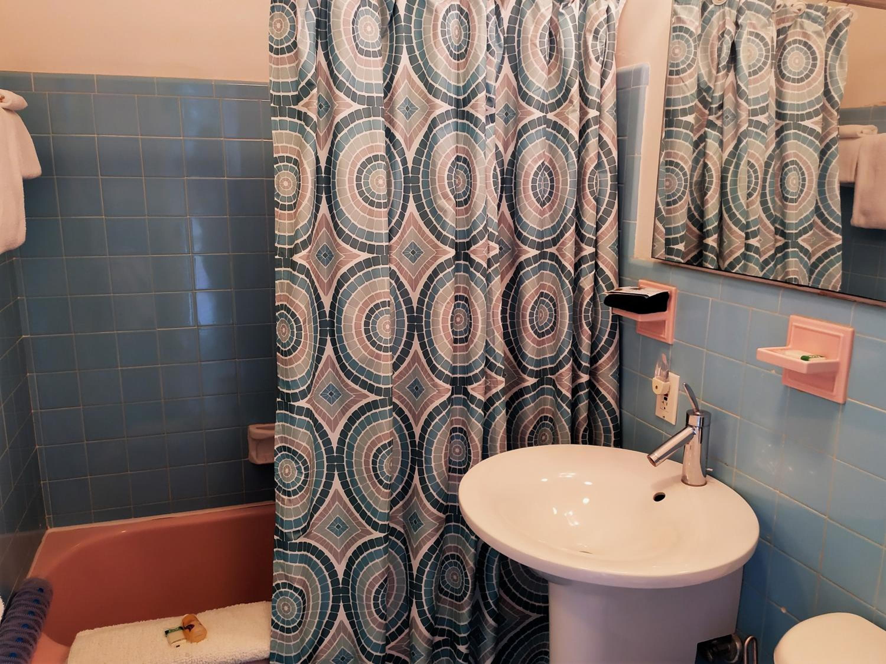 Manhattan Tower Apartment Hotel — 27