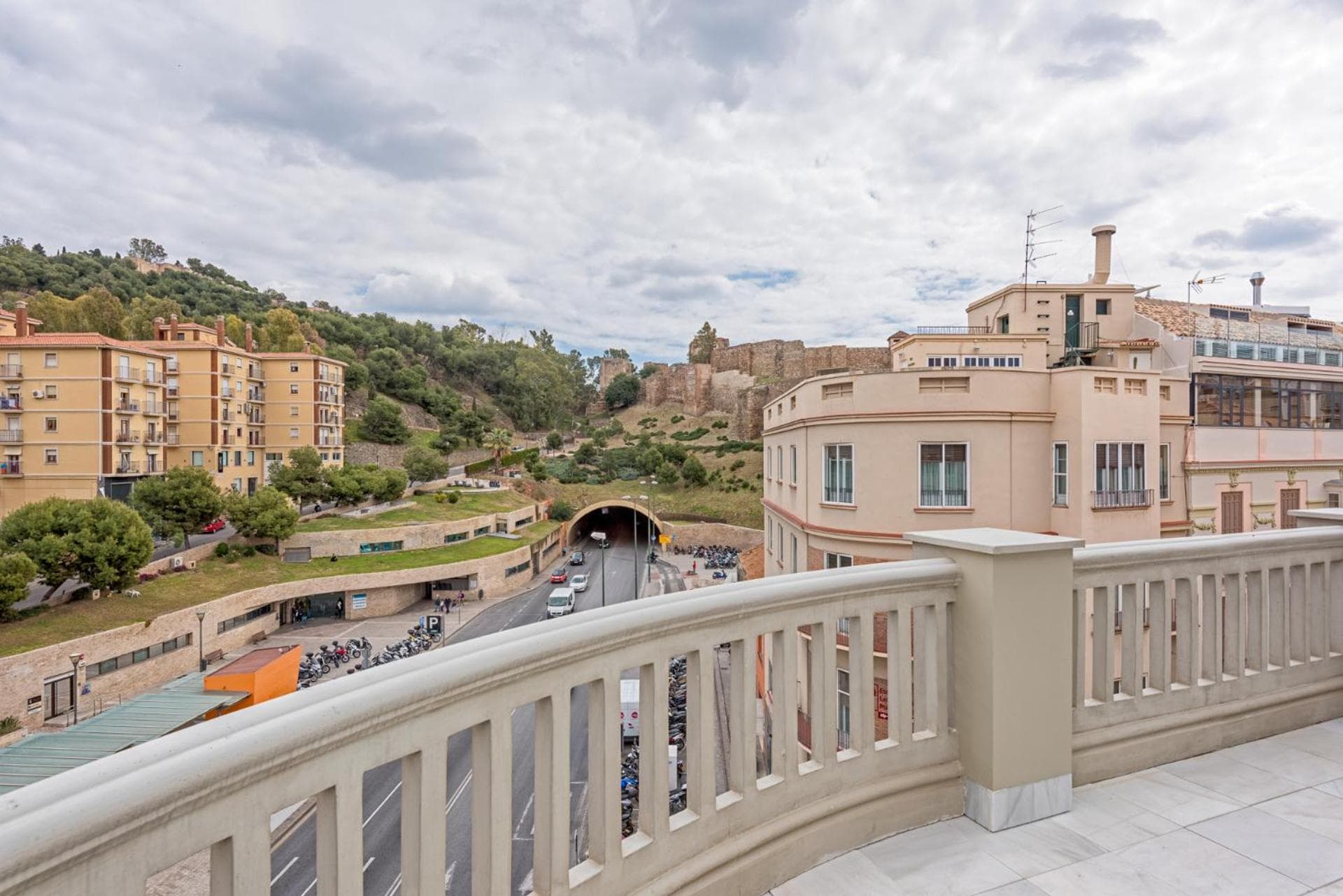 Apartamentos Pinar Málaga Centro - Alcazabilla — 5