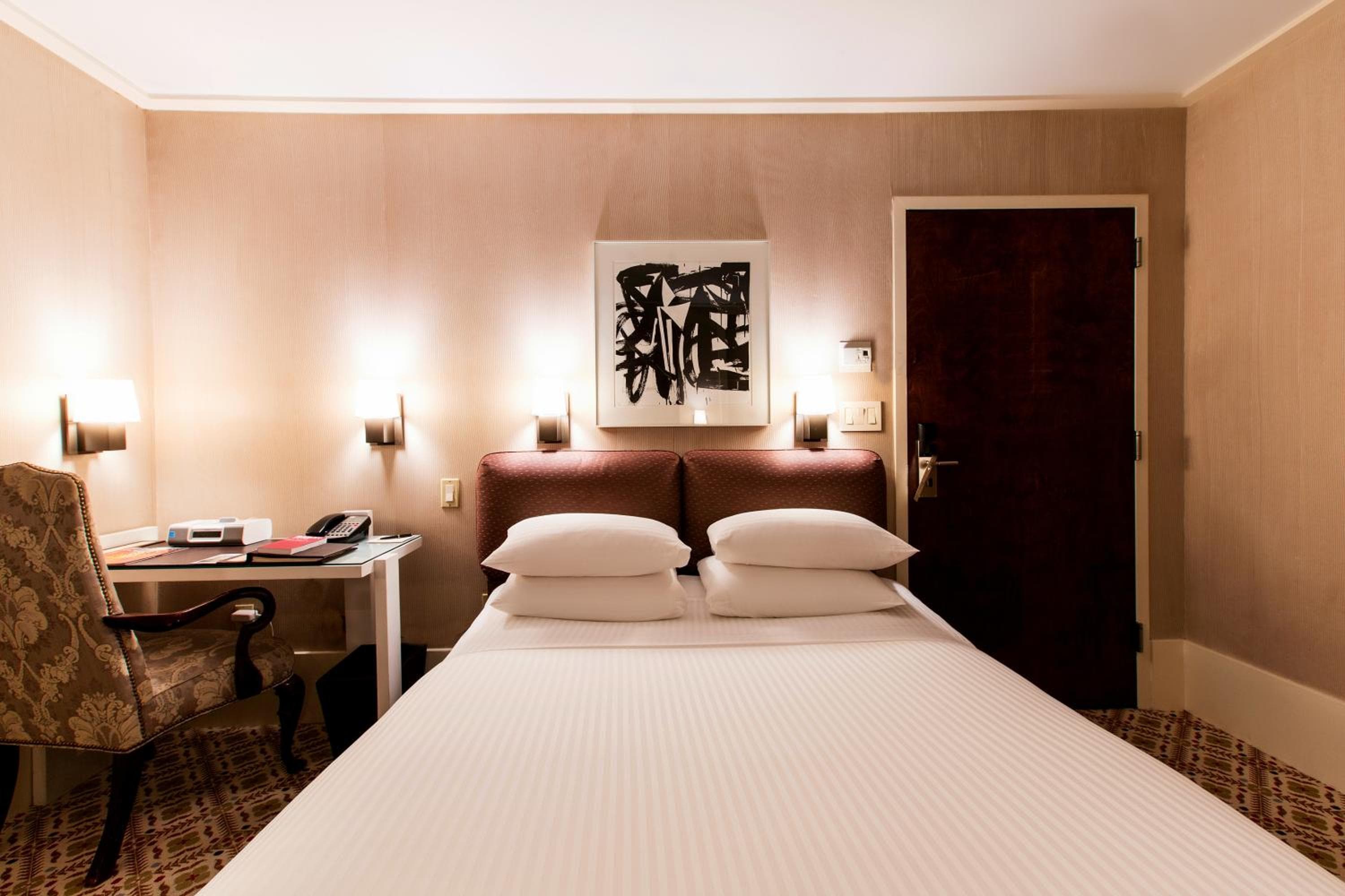 City Club Hotel — 15