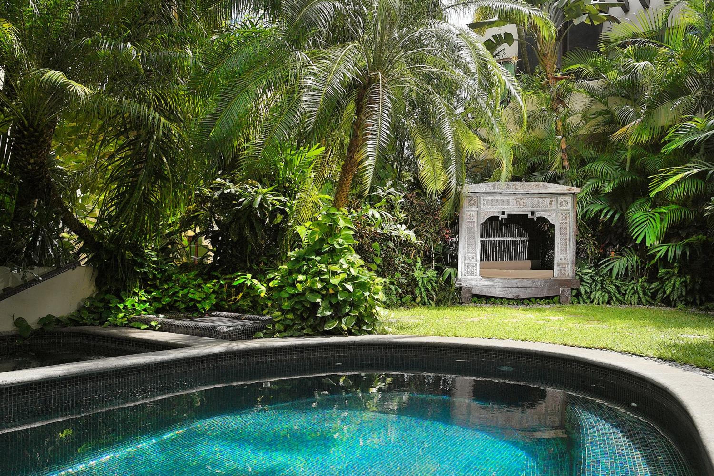 El Taj Oceanfront and Beachside Condo Hotel — 26