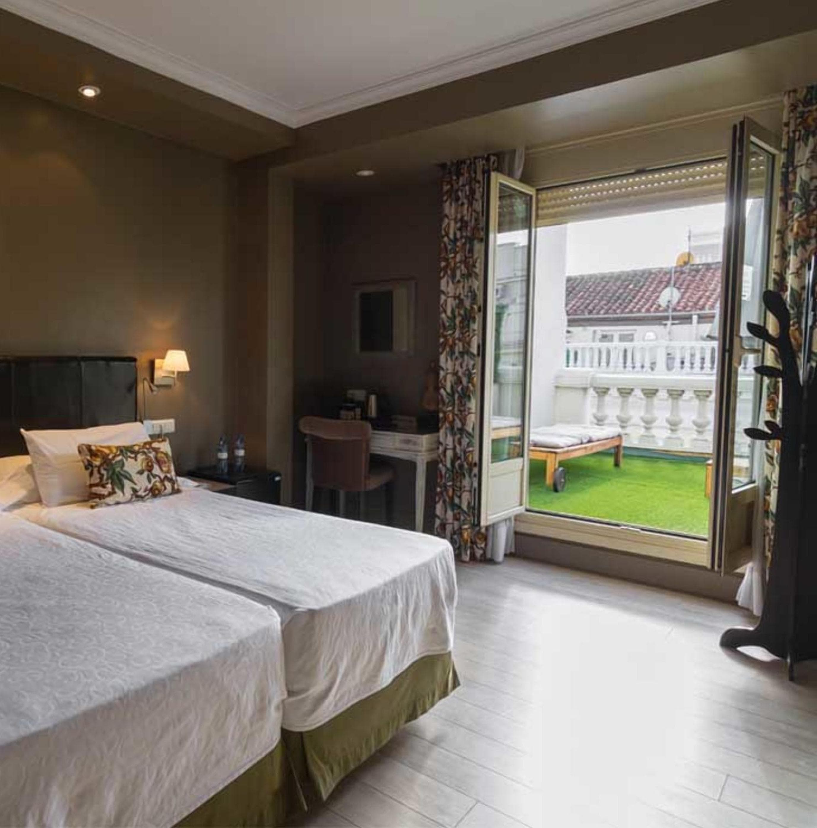 Hotel Moderno Puerta del Sol — 15