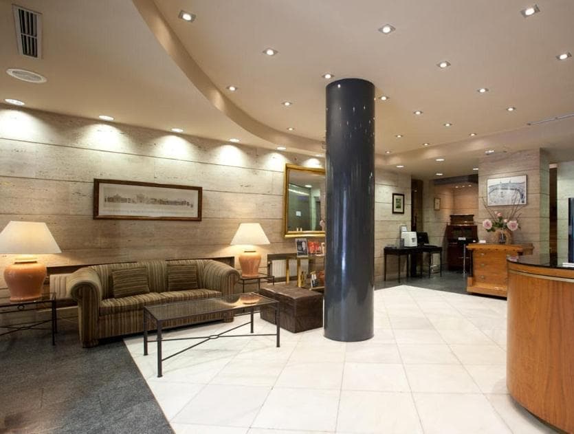 Hotel Moderno Puerta del Sol — 7