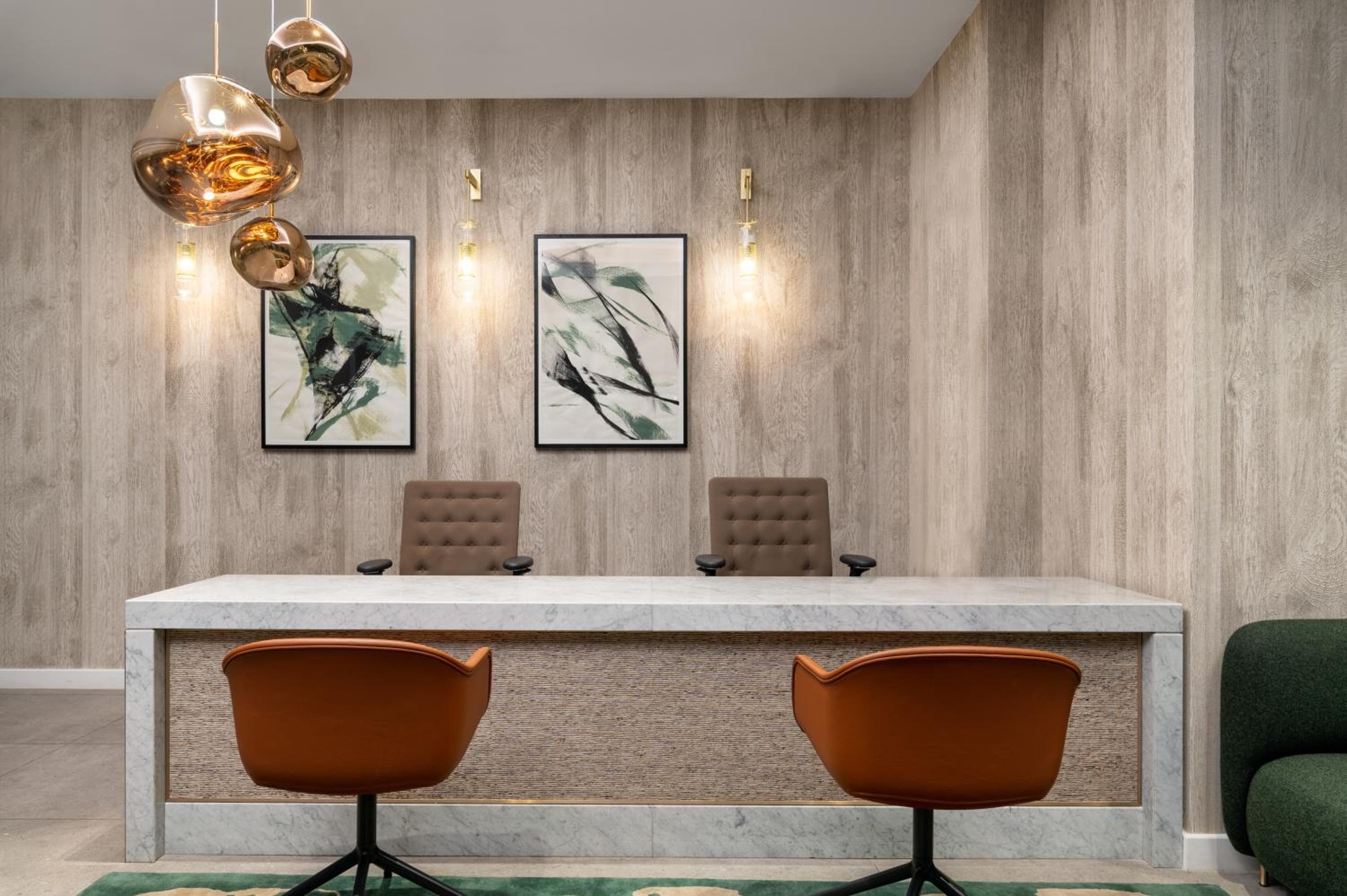 Hotel Lincoln — 17