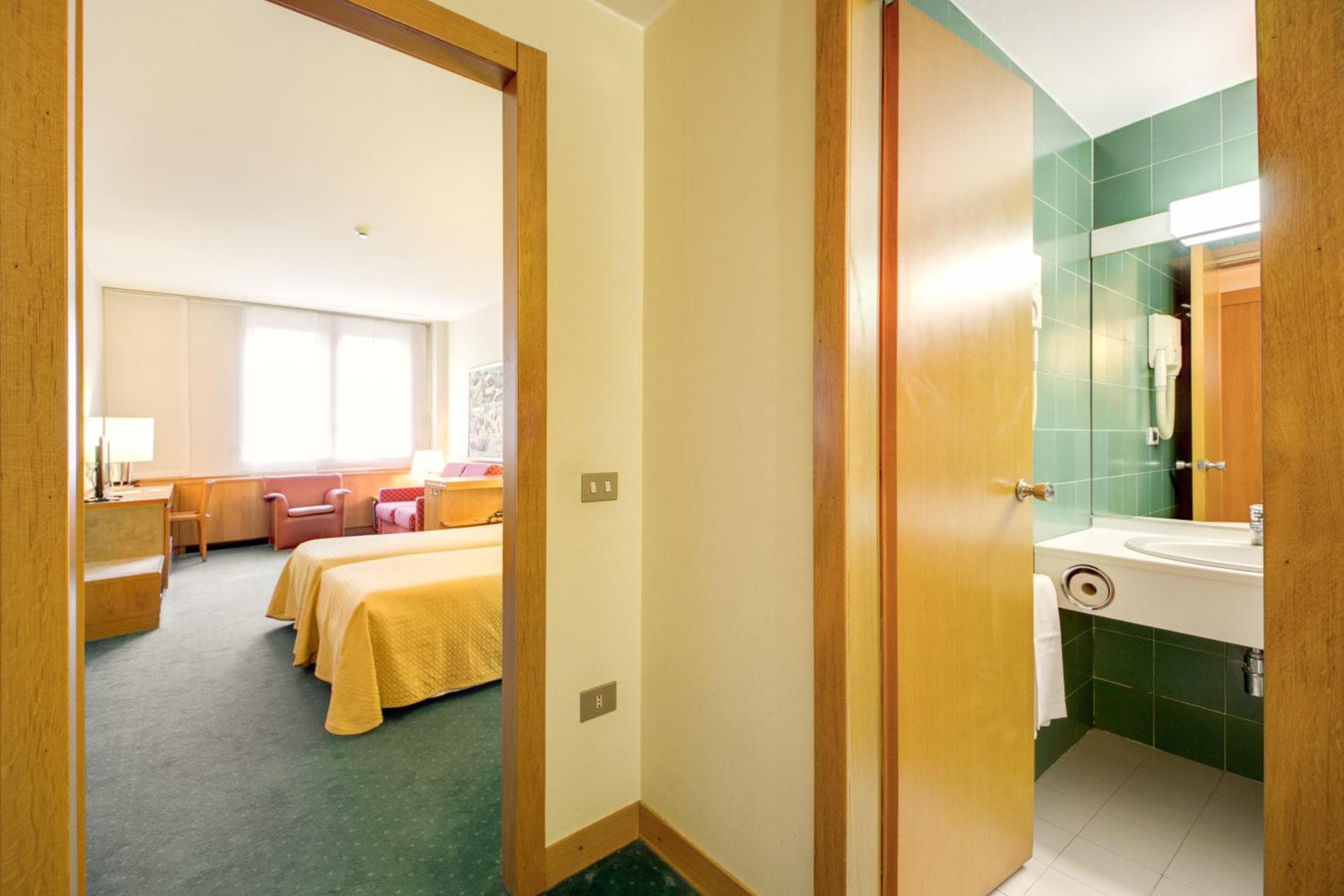 Hotel Galileo — 17