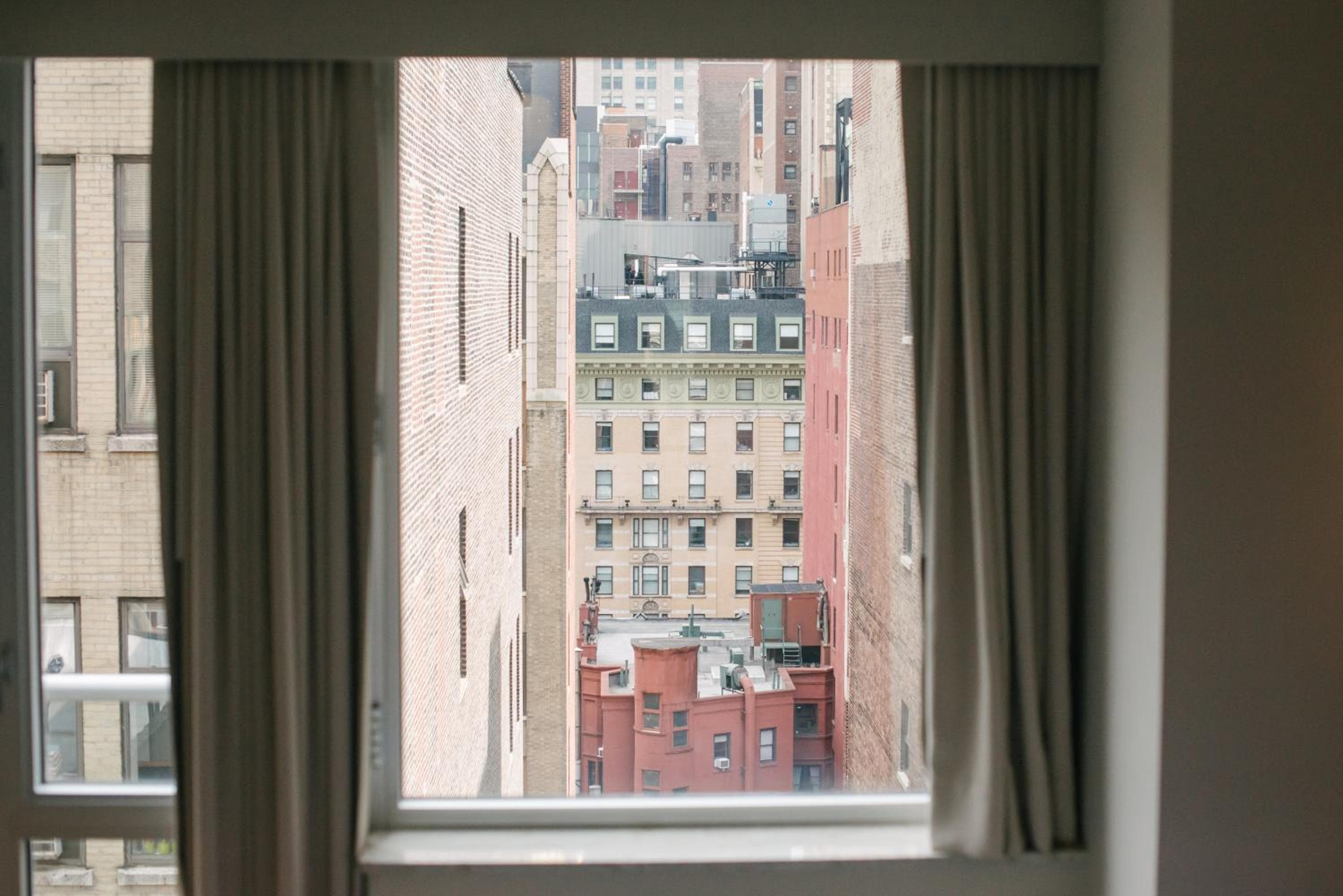 Albergo 32 32 — 2