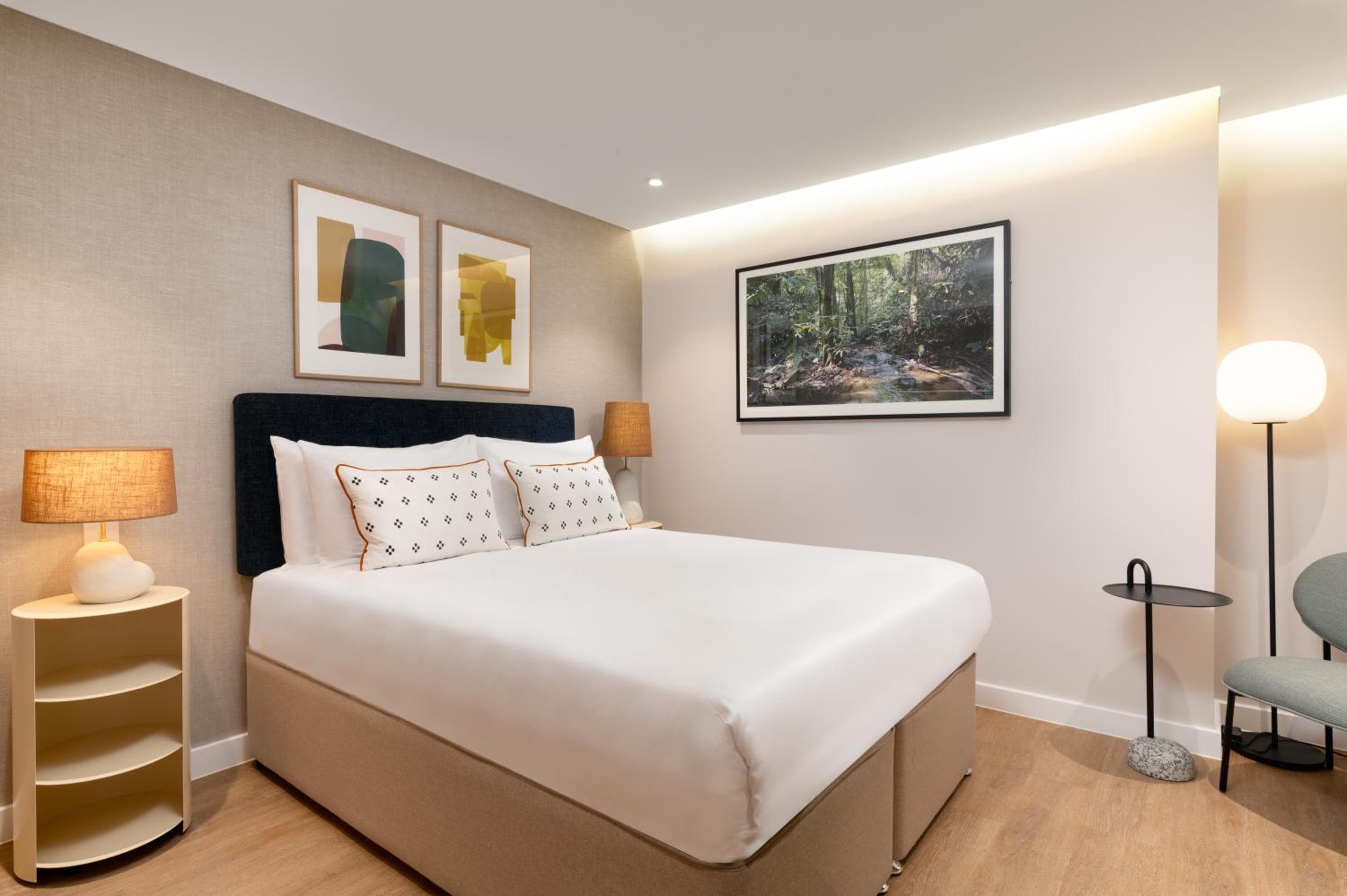 Hotel Lincoln — 24