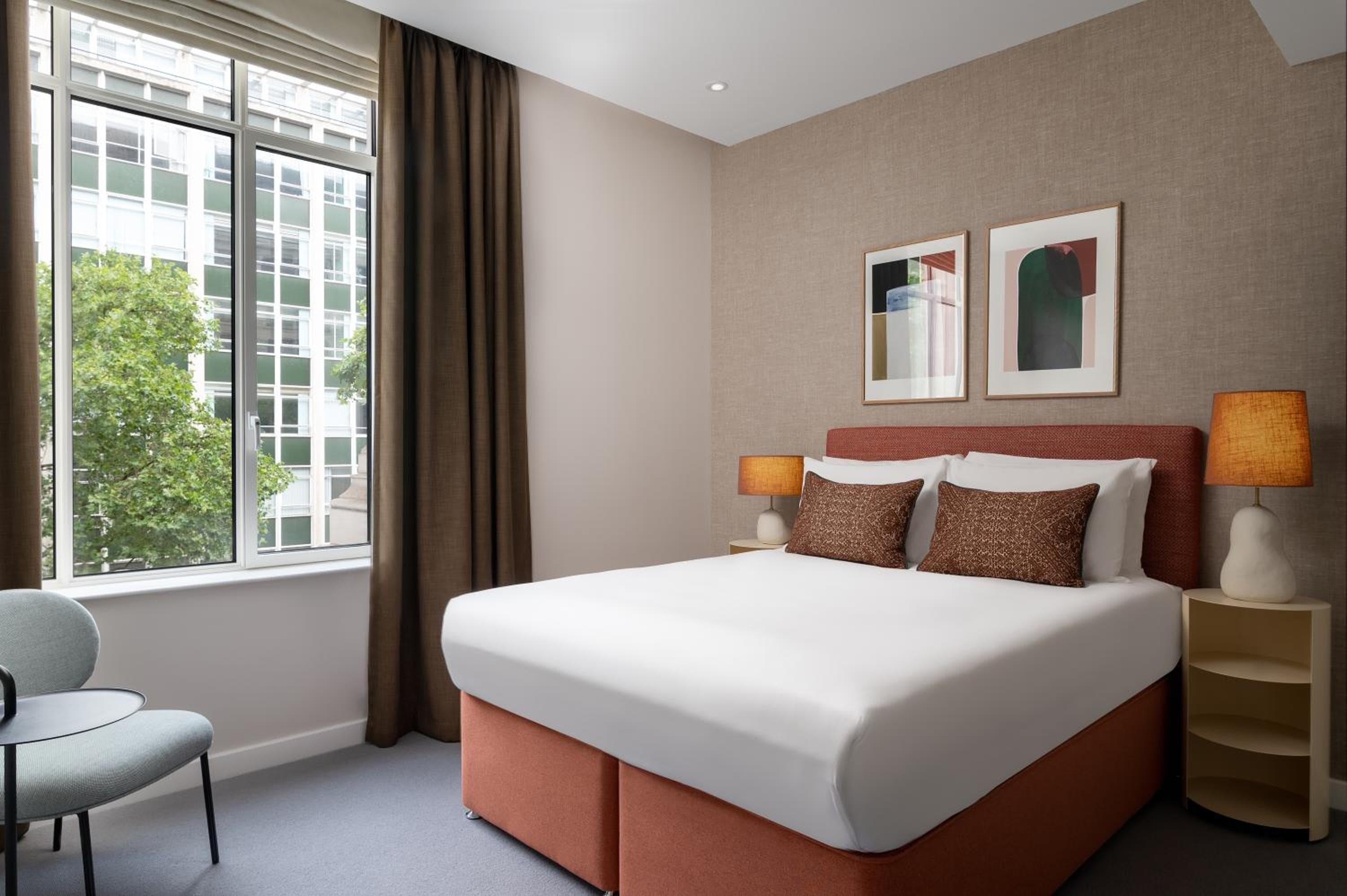 Hotel Lincoln — 5
