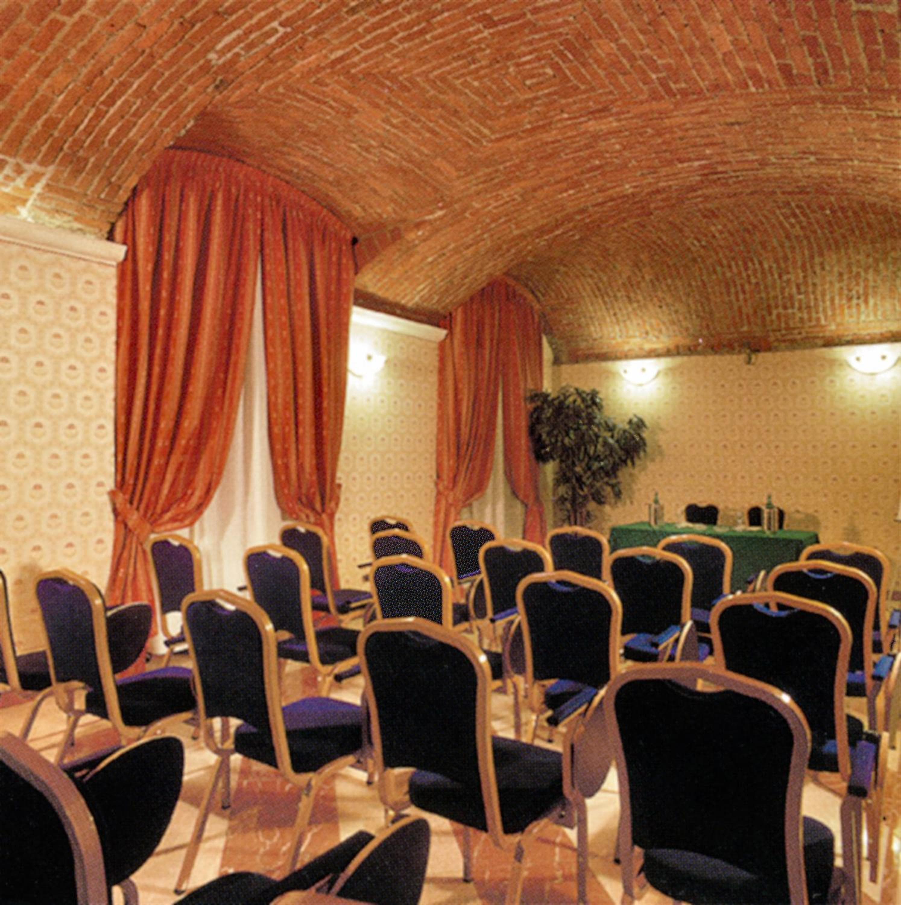 Andreola Central Hotel — 5