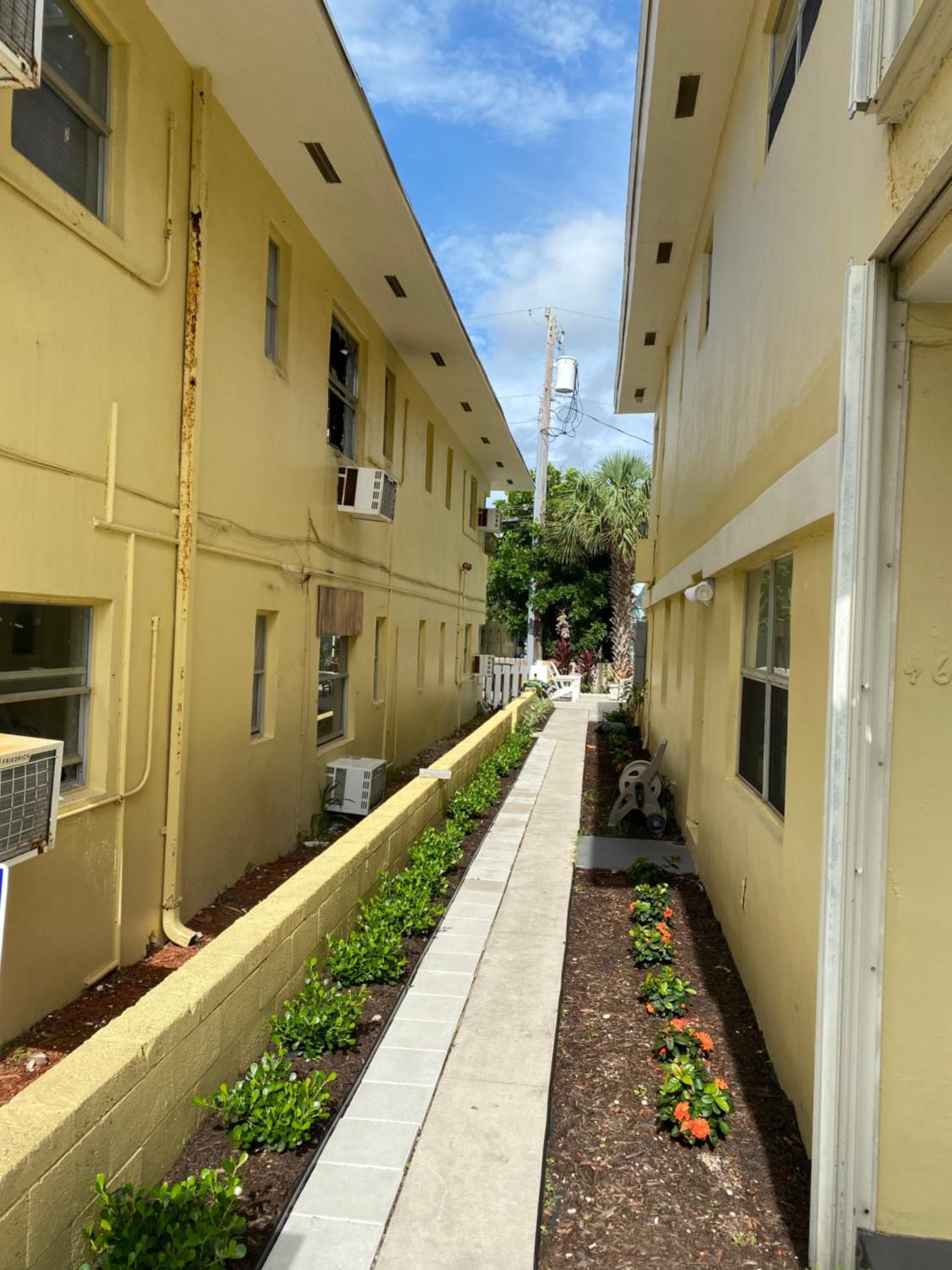 Dee Jay Beach Resort — 9