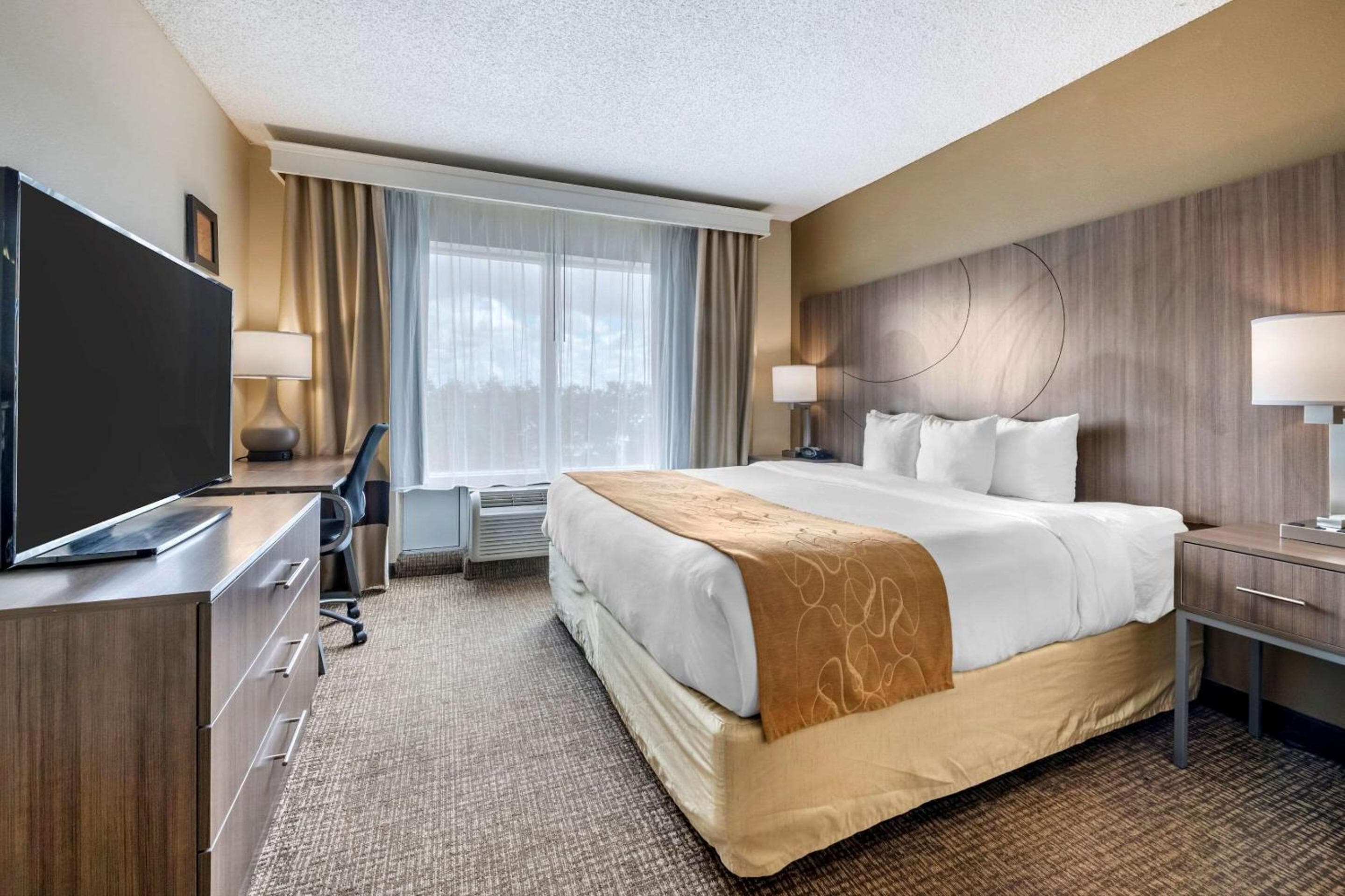 Comfort Suites Tamarac Sawgrass — 4
