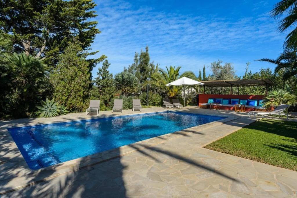 Villa Rosa — 2