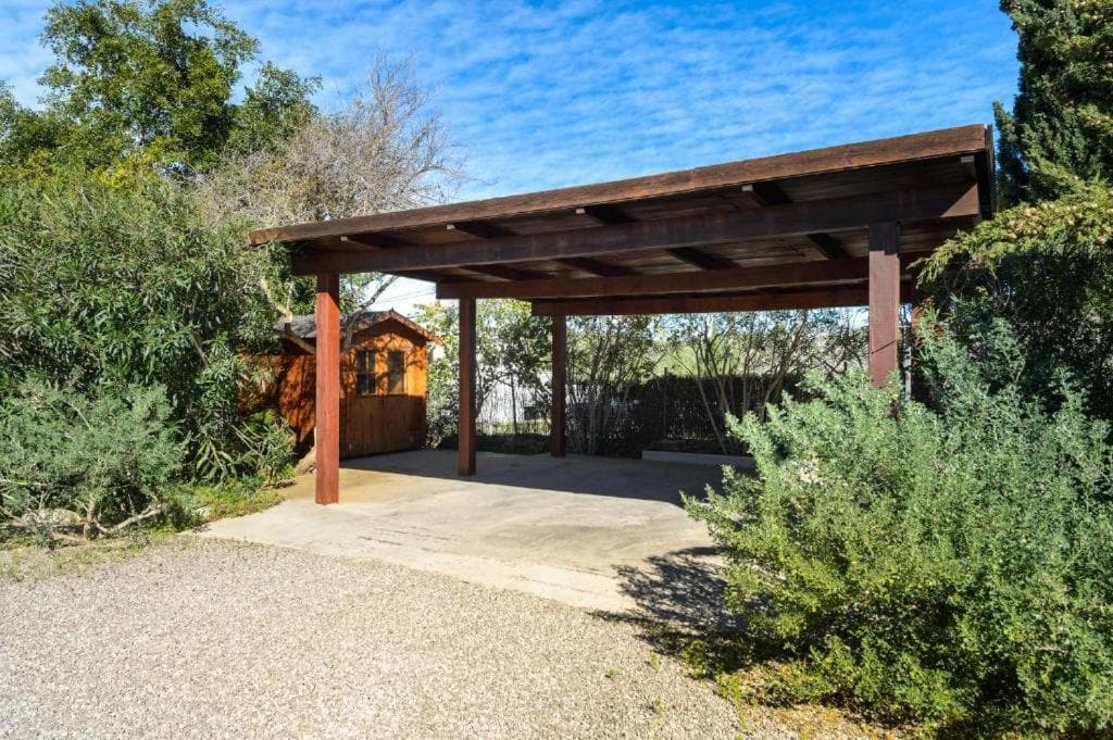 Villa Rosa — 10