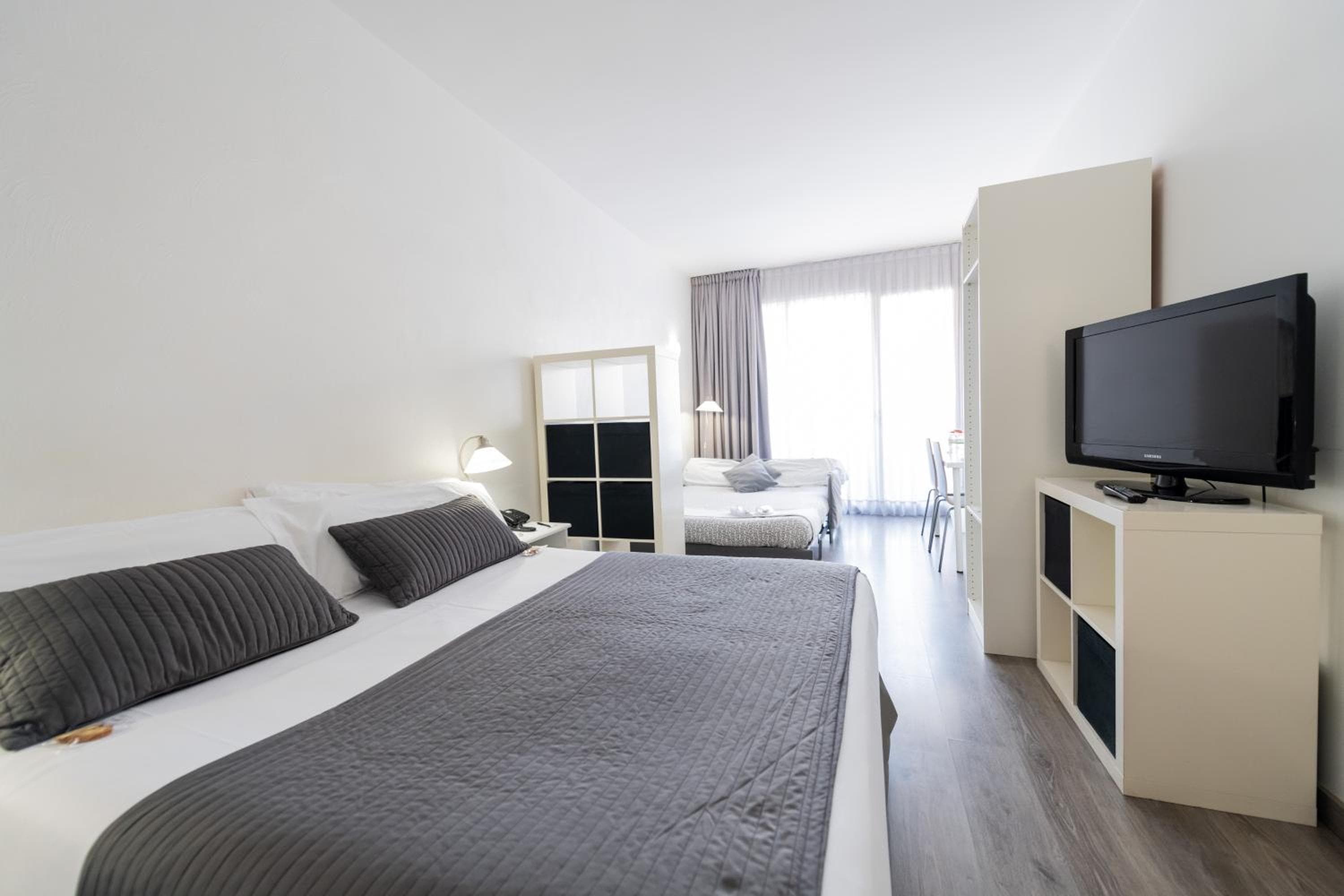 Aparthotel Atenea Calabria — 4
