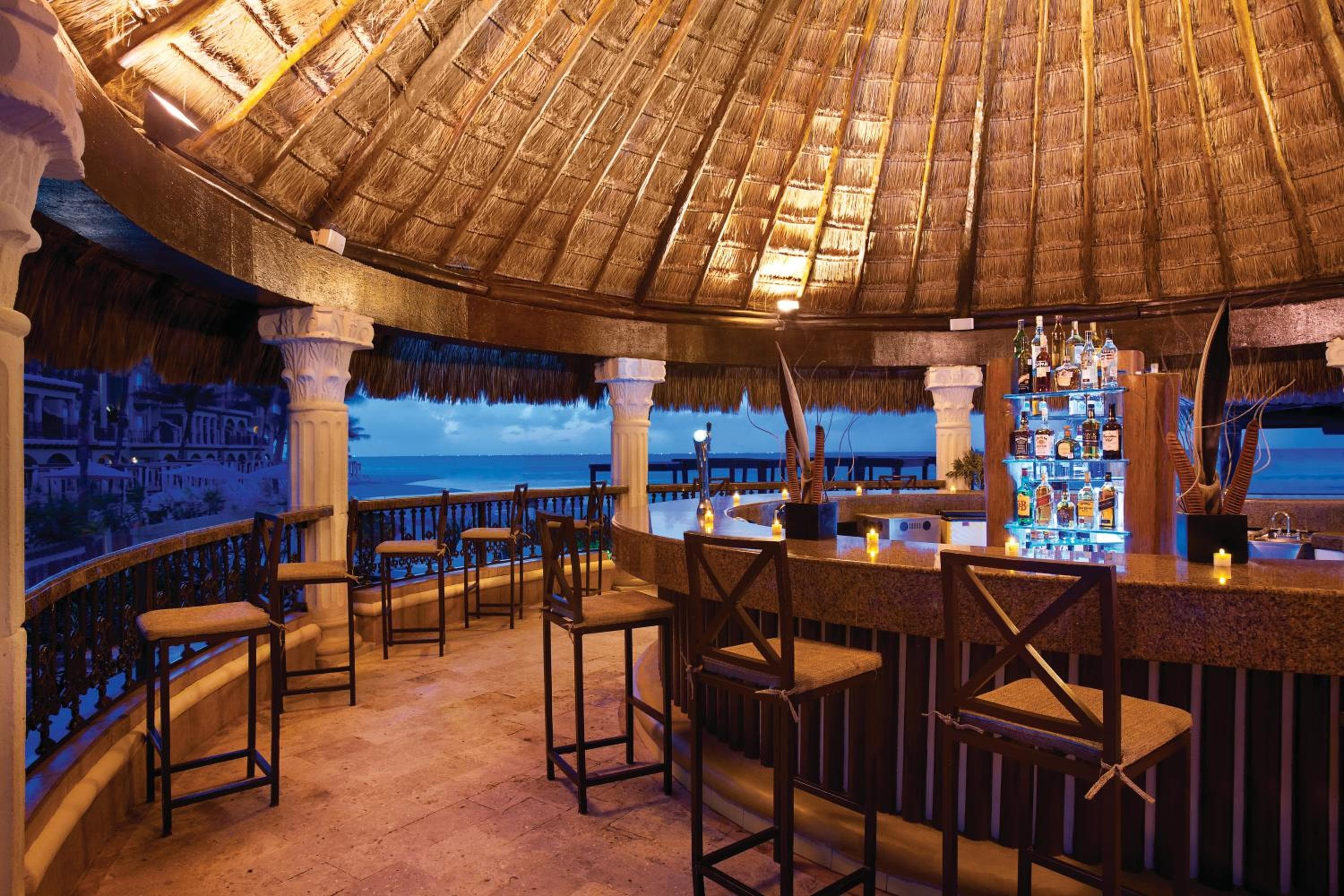 Wyndham Alltra Playa del Carmen Solo Adultos Todo Incluido — 11
