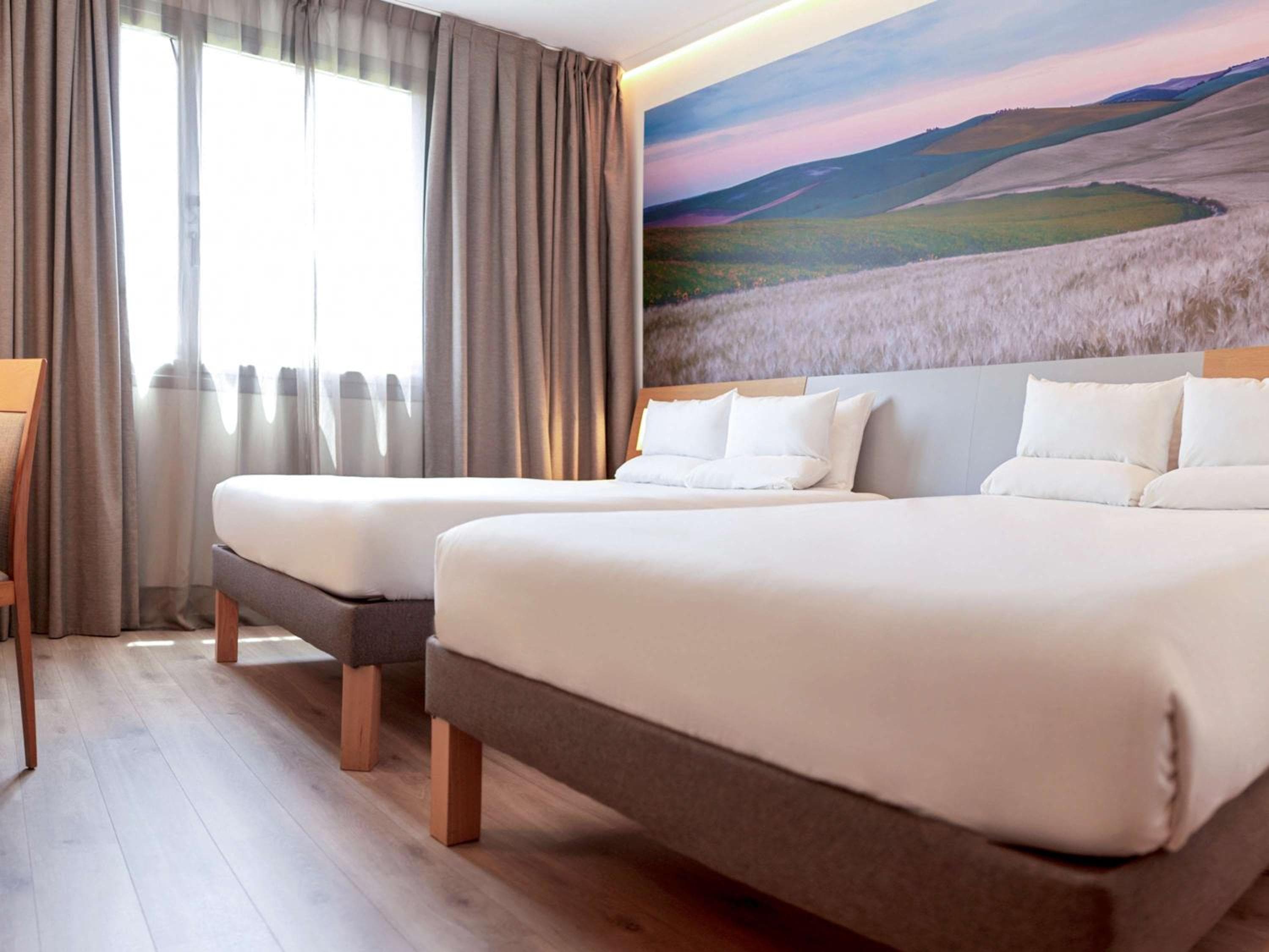 Novotel Sevilla — 3