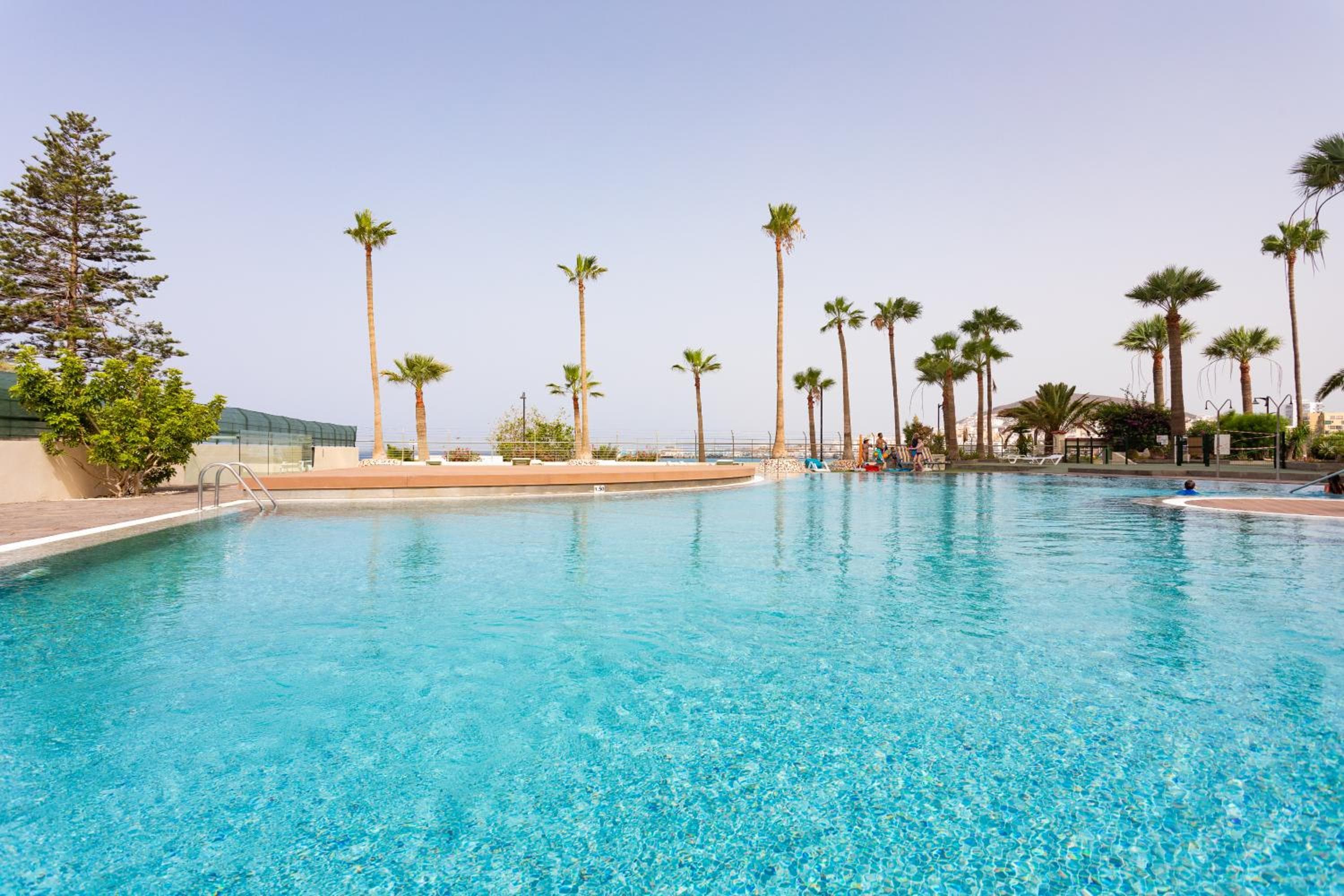 Soleado apartamento vistas al mar Los Cristianos — 2