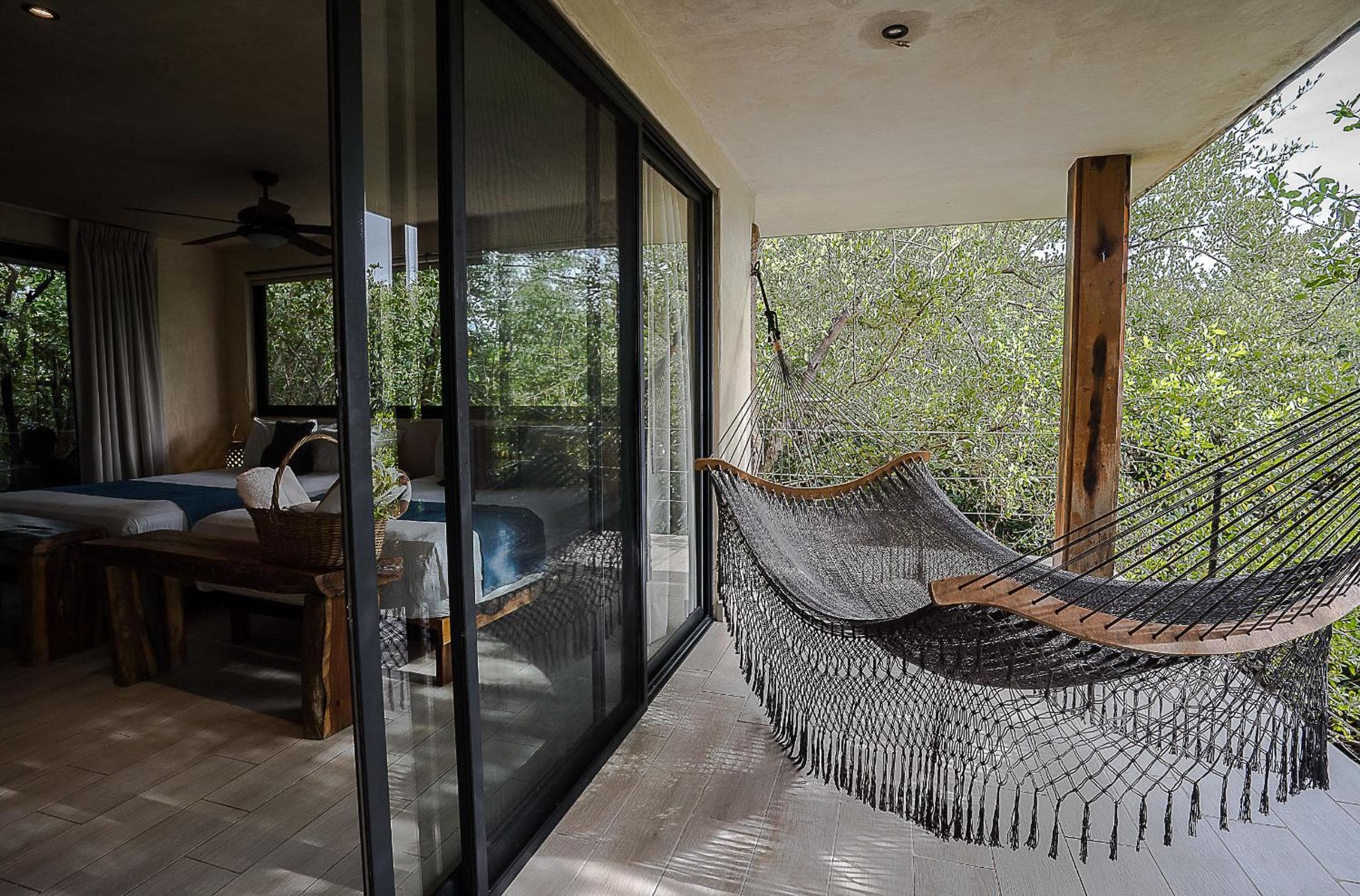 Sunset House — 14