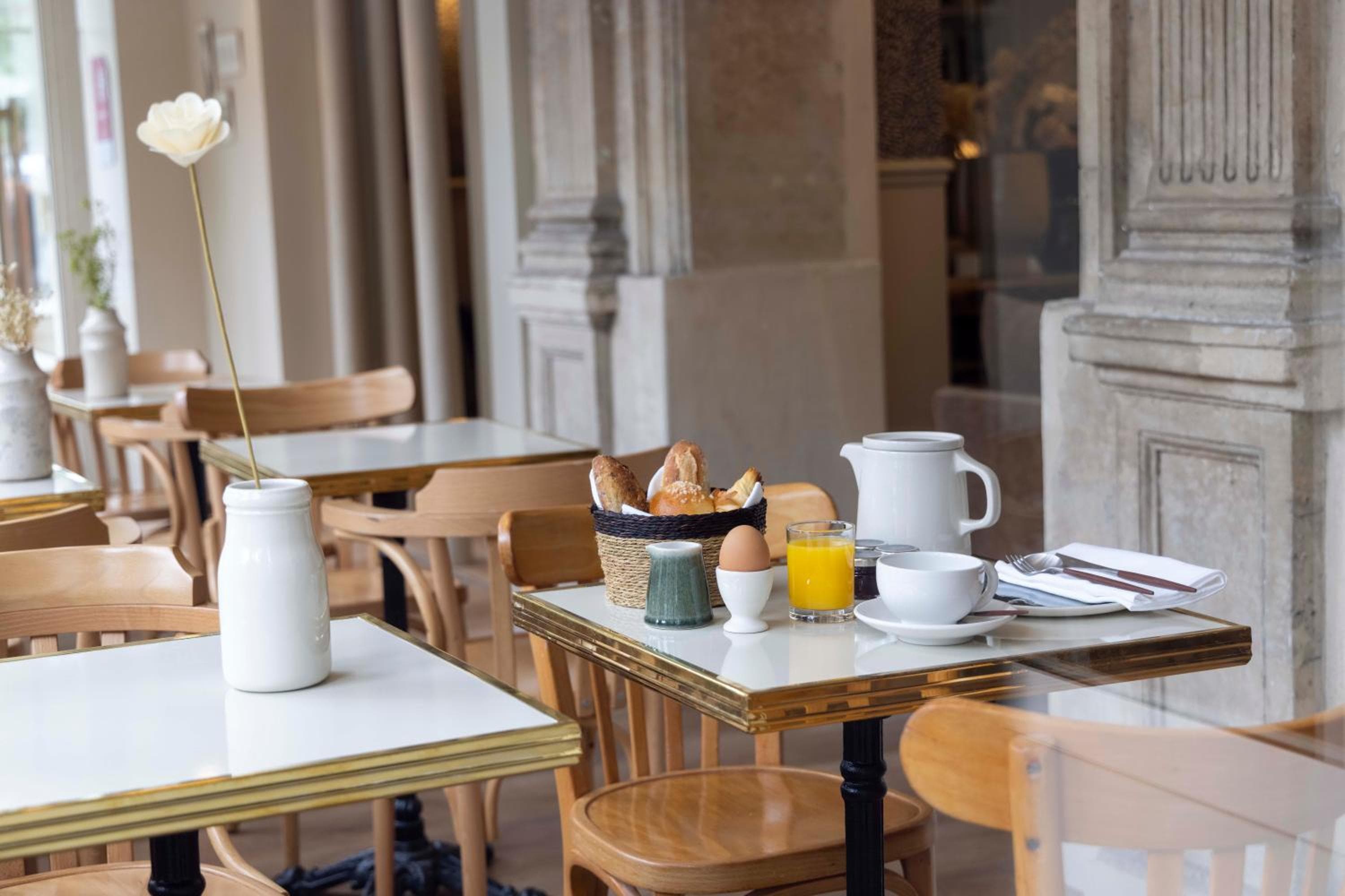 Hotel & Spa Le Petit Beaumarchais — 11