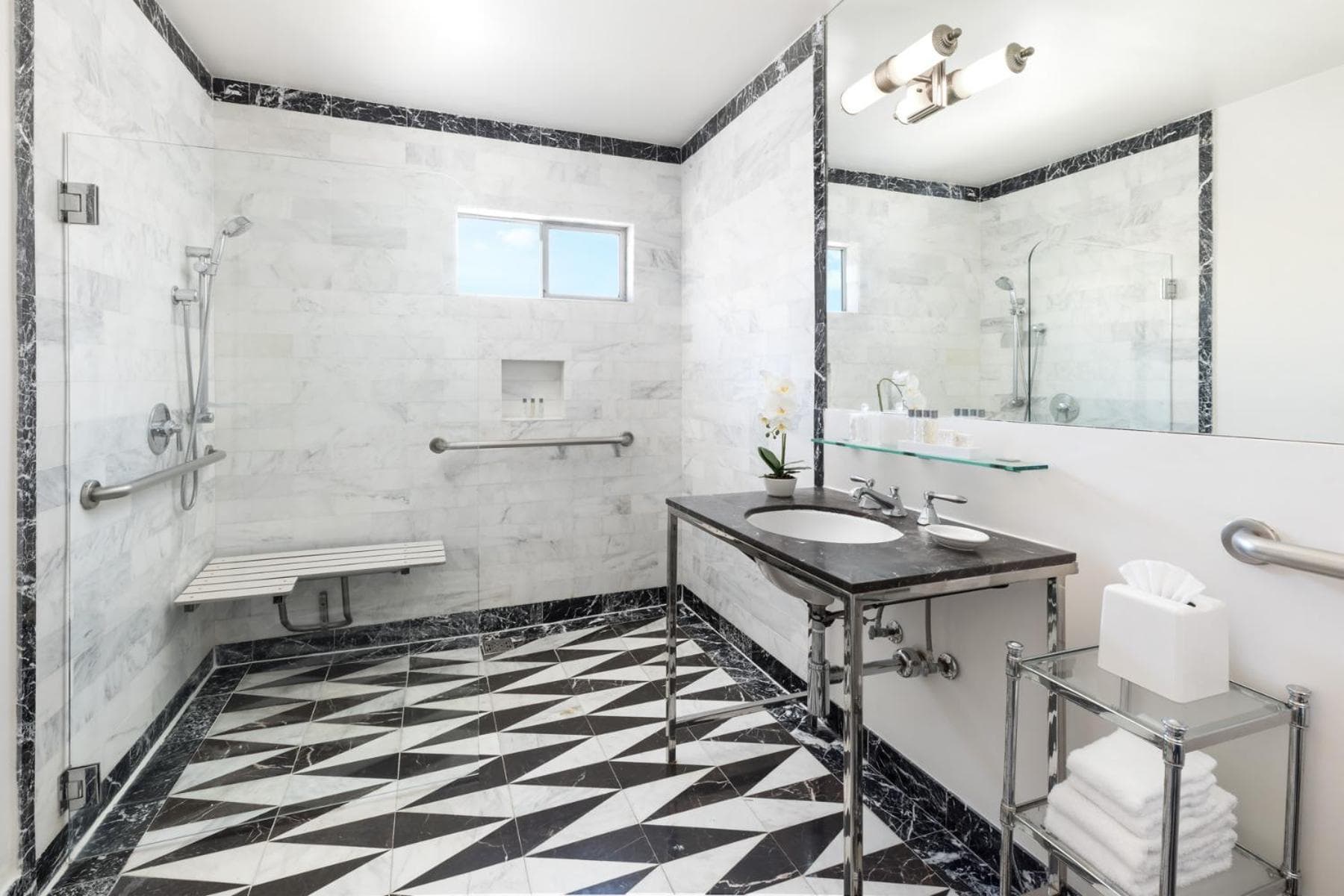 The Hotel Lili — 5