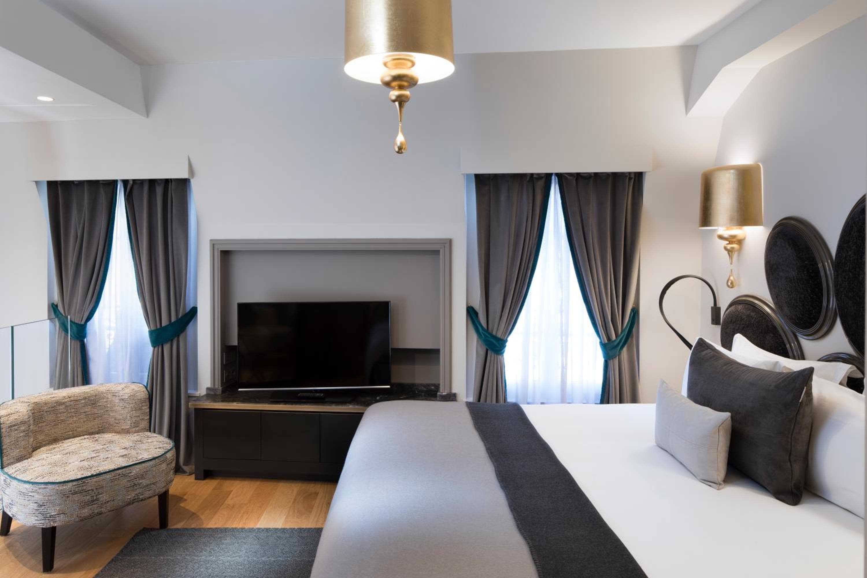 Hotel Lumen Paris Louvre — 9