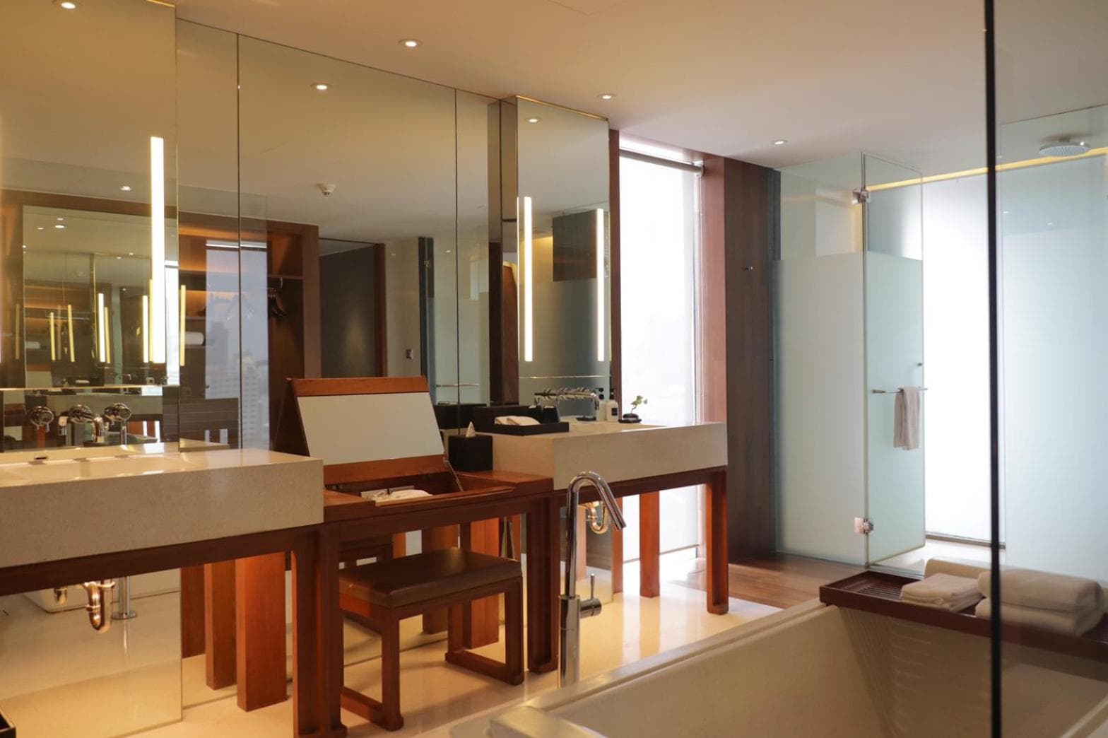 Hotel Hansar Bangkok — 22