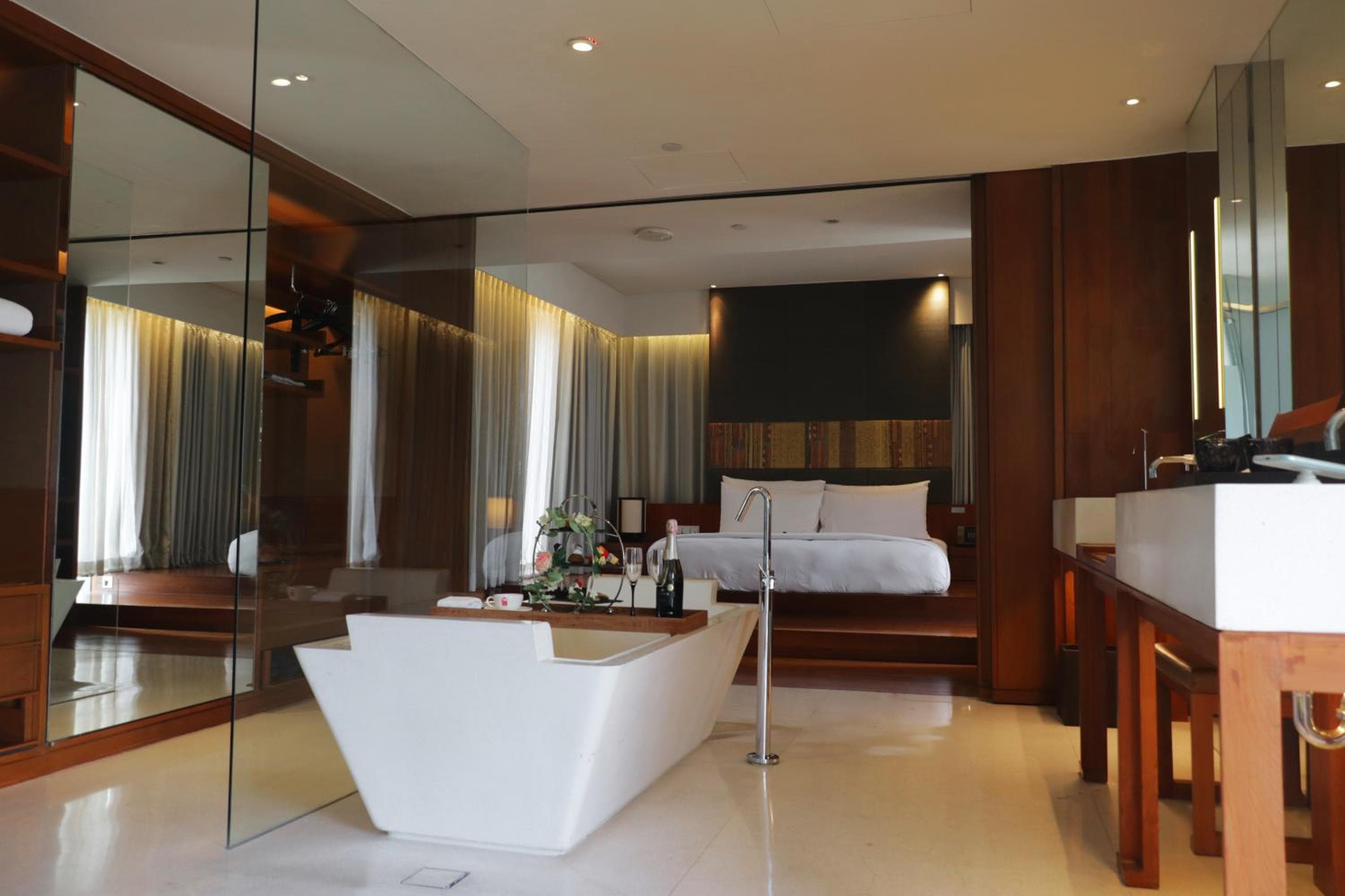 Hotel Hansar Bangkok — 23