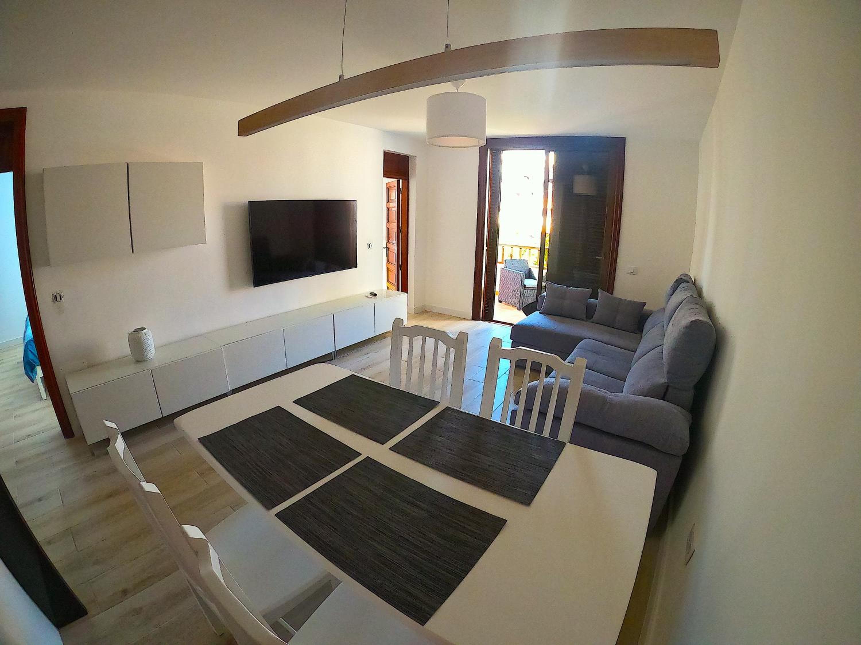 Parque Santiago I - 2 Bedroom - 1 Bathroom - Open plan living - Kitchen area - Extra large balcony - First Floor Apartment — 5