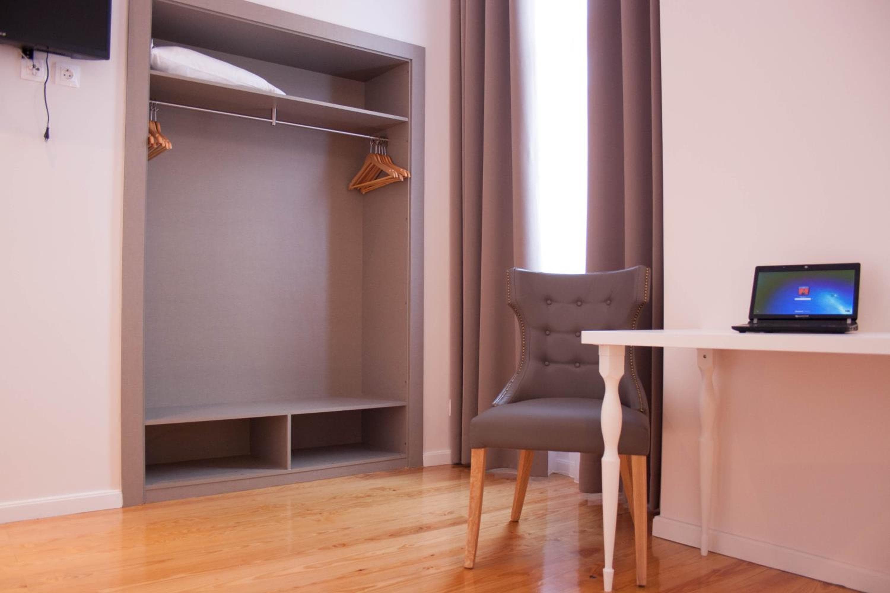 Lisbon Arsenal Suites — 26