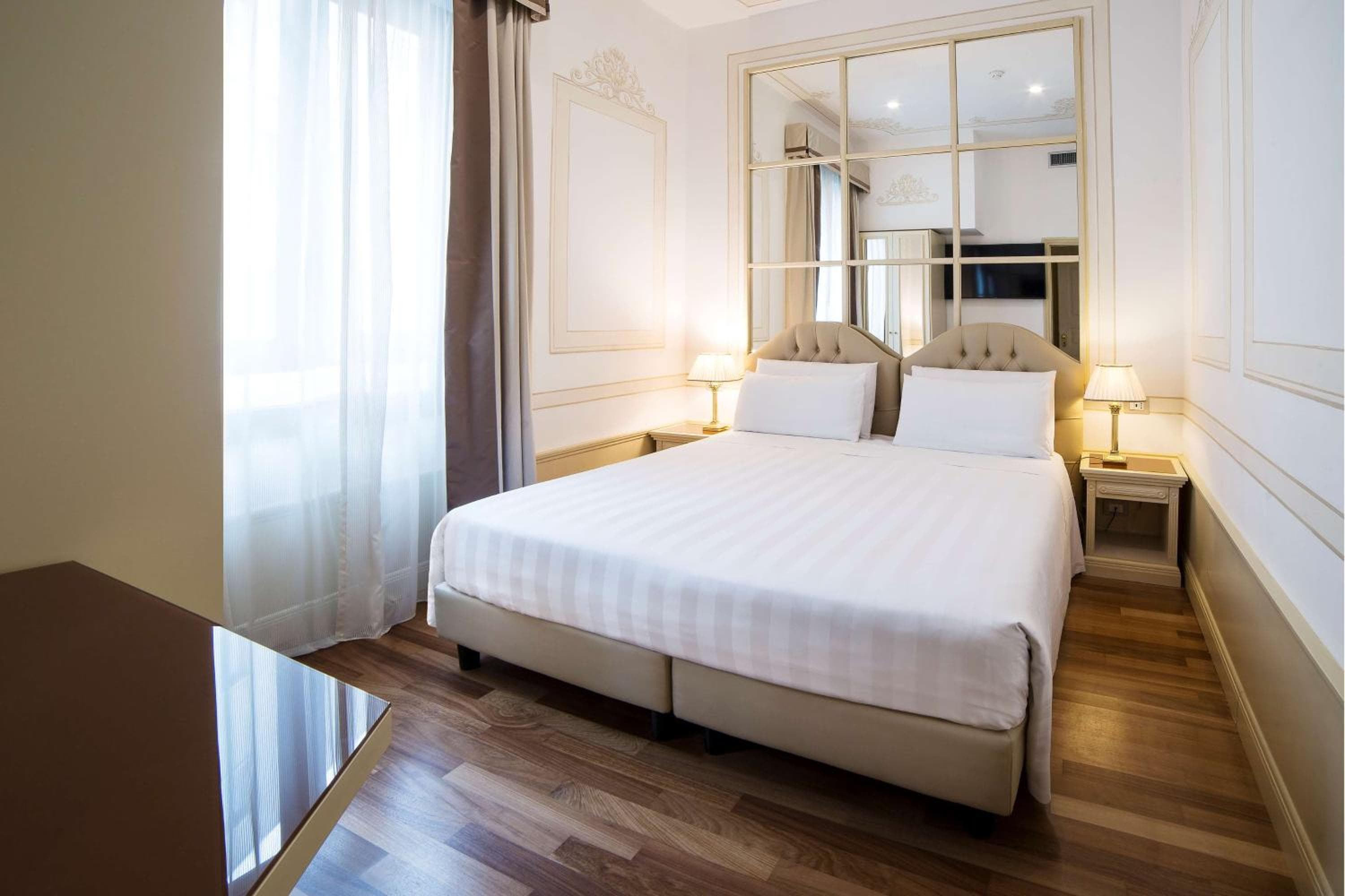 Radisson Blu GHR Roma — 9