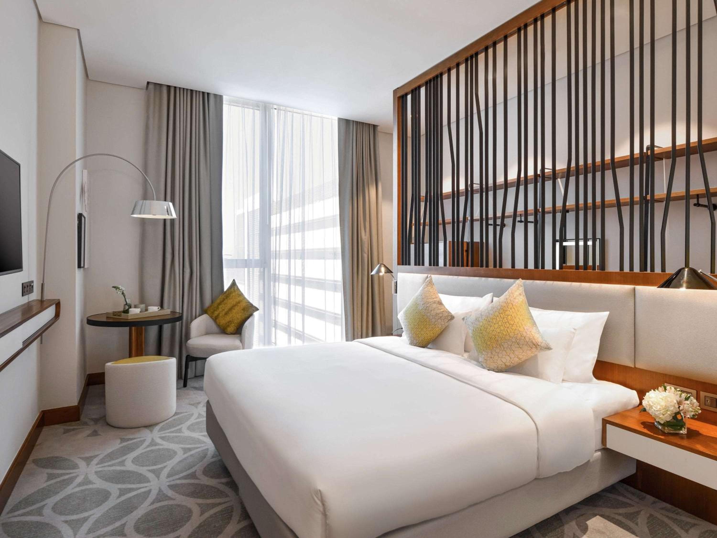 Gran Mercure Dubai Ciudad — 11