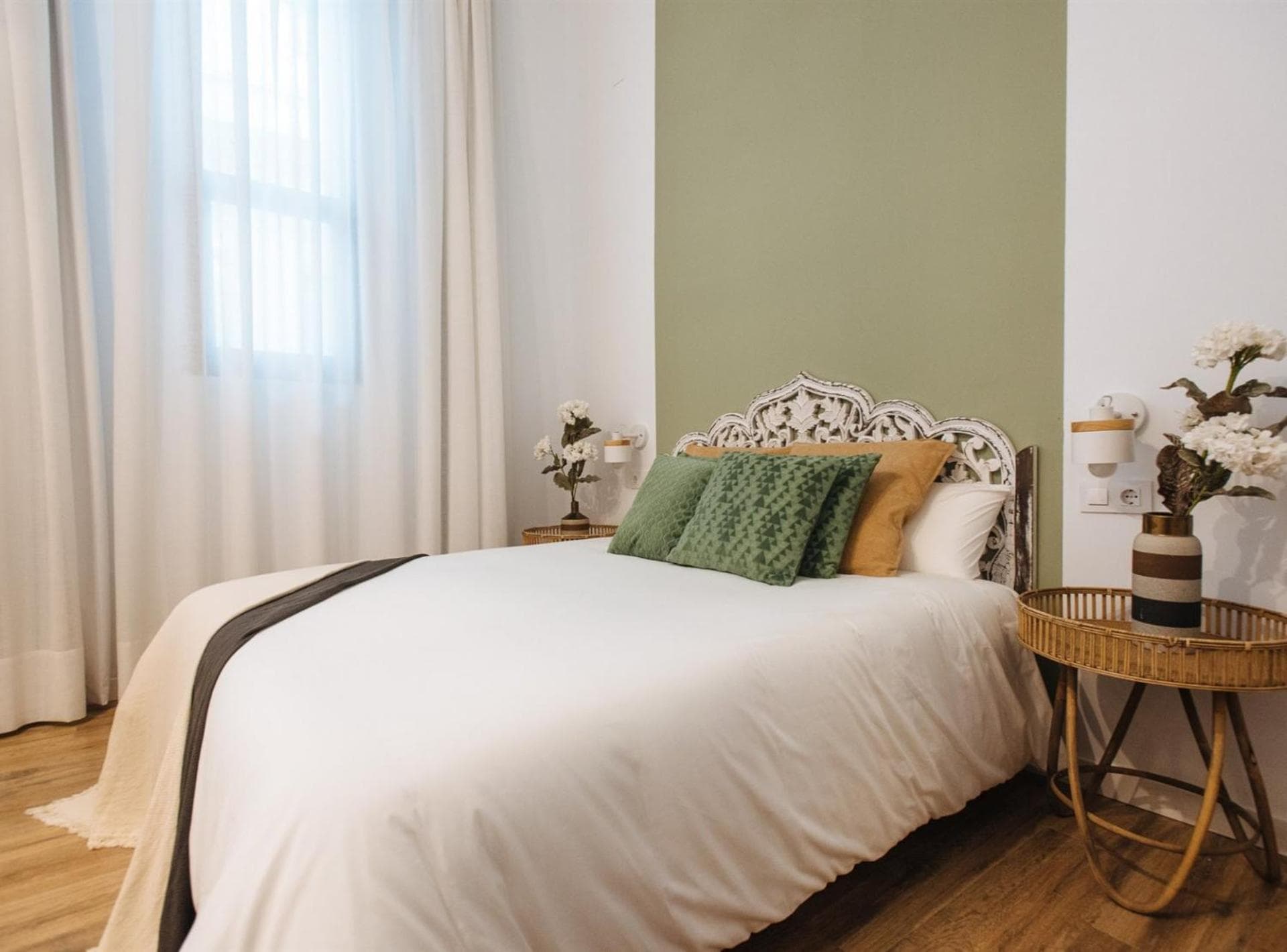 Lola de Triana Apartments — 13