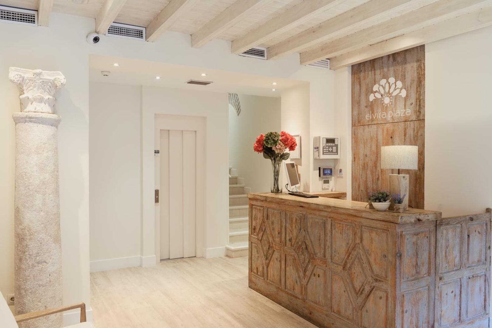 Hotel Boutique Elvira Plaza — 6
