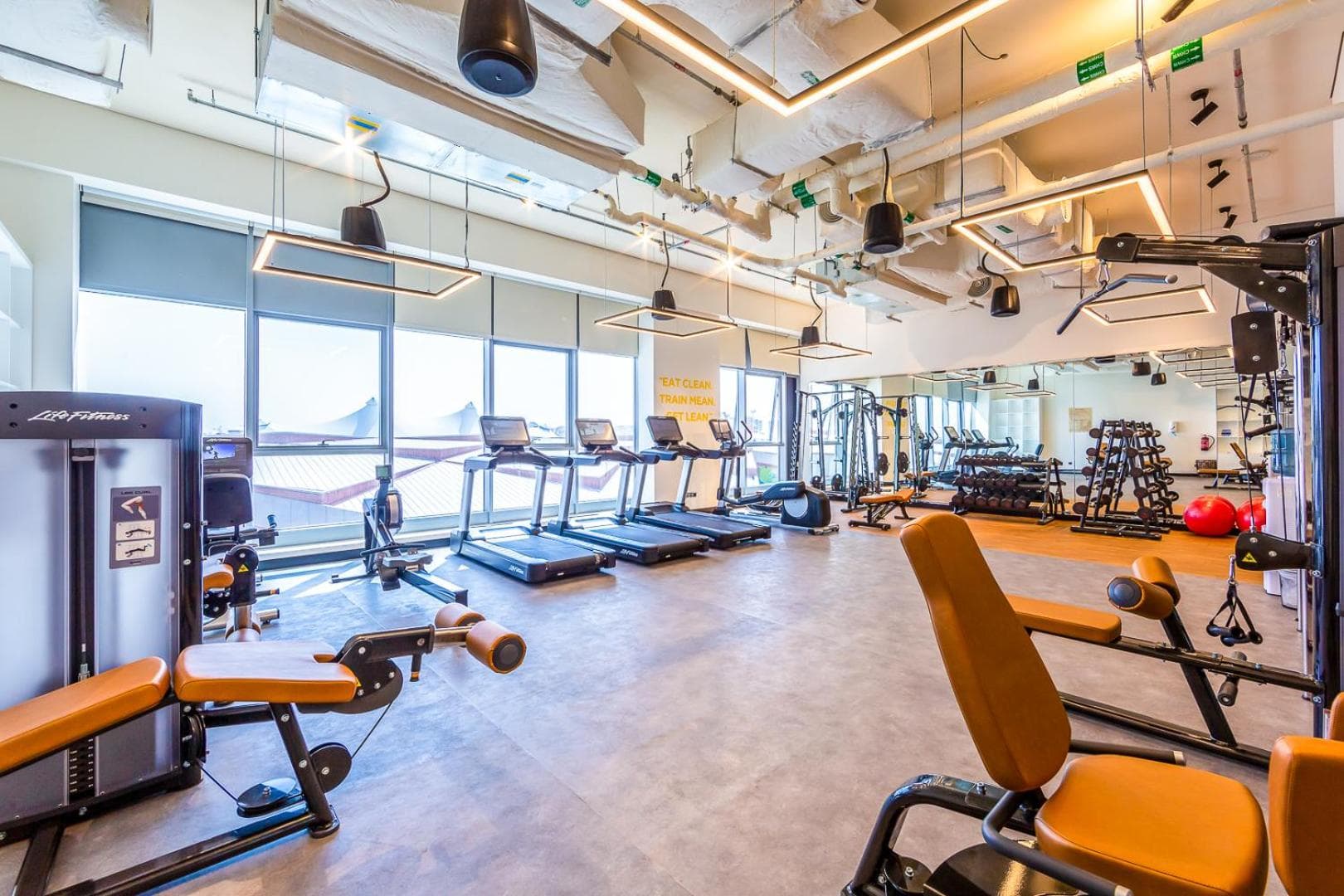 Premier Inn Dubai Dragon Mart — 30