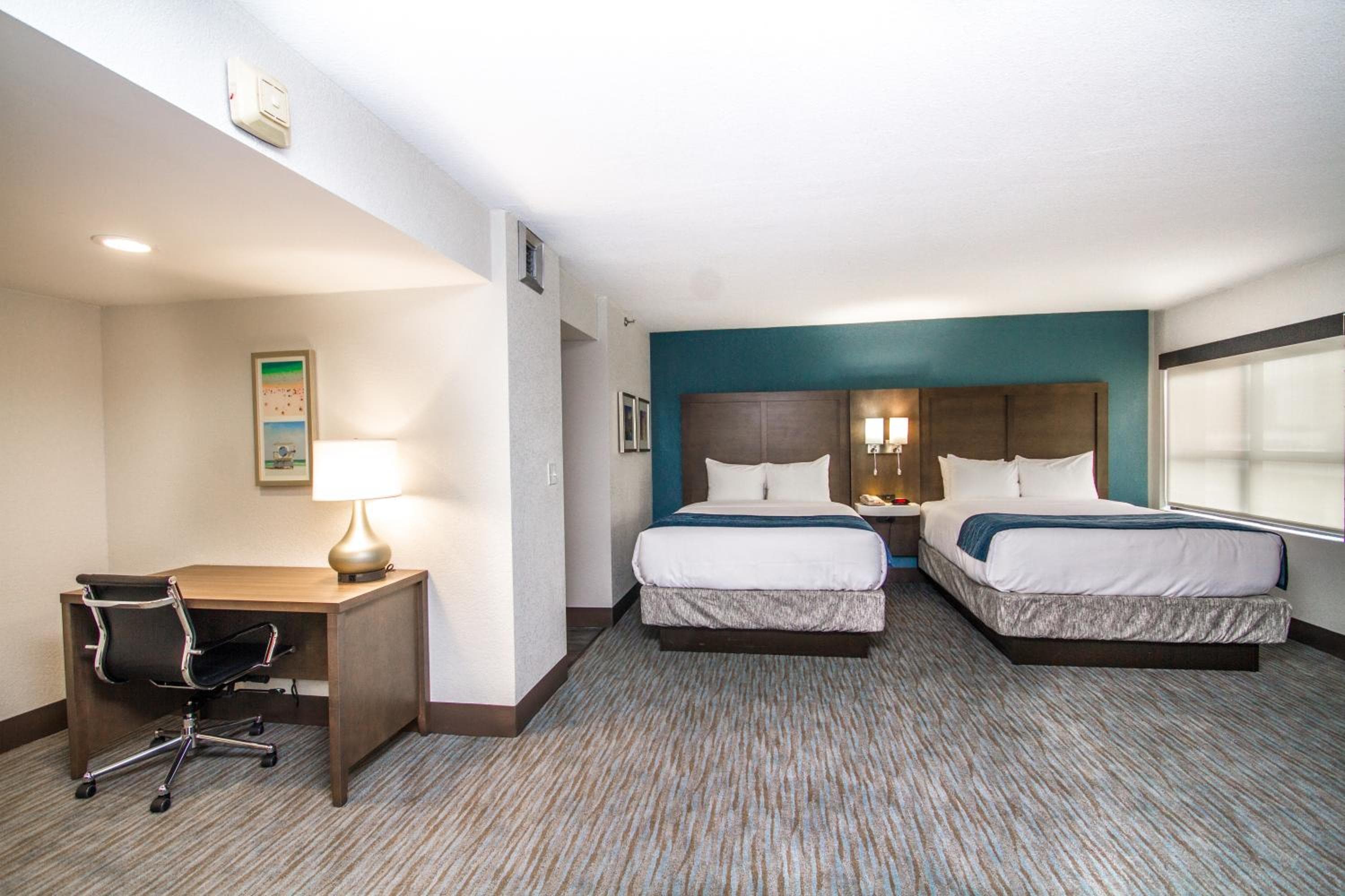 Comfort Inn & Suites Downtown Brickell-Port of Miami — 22
