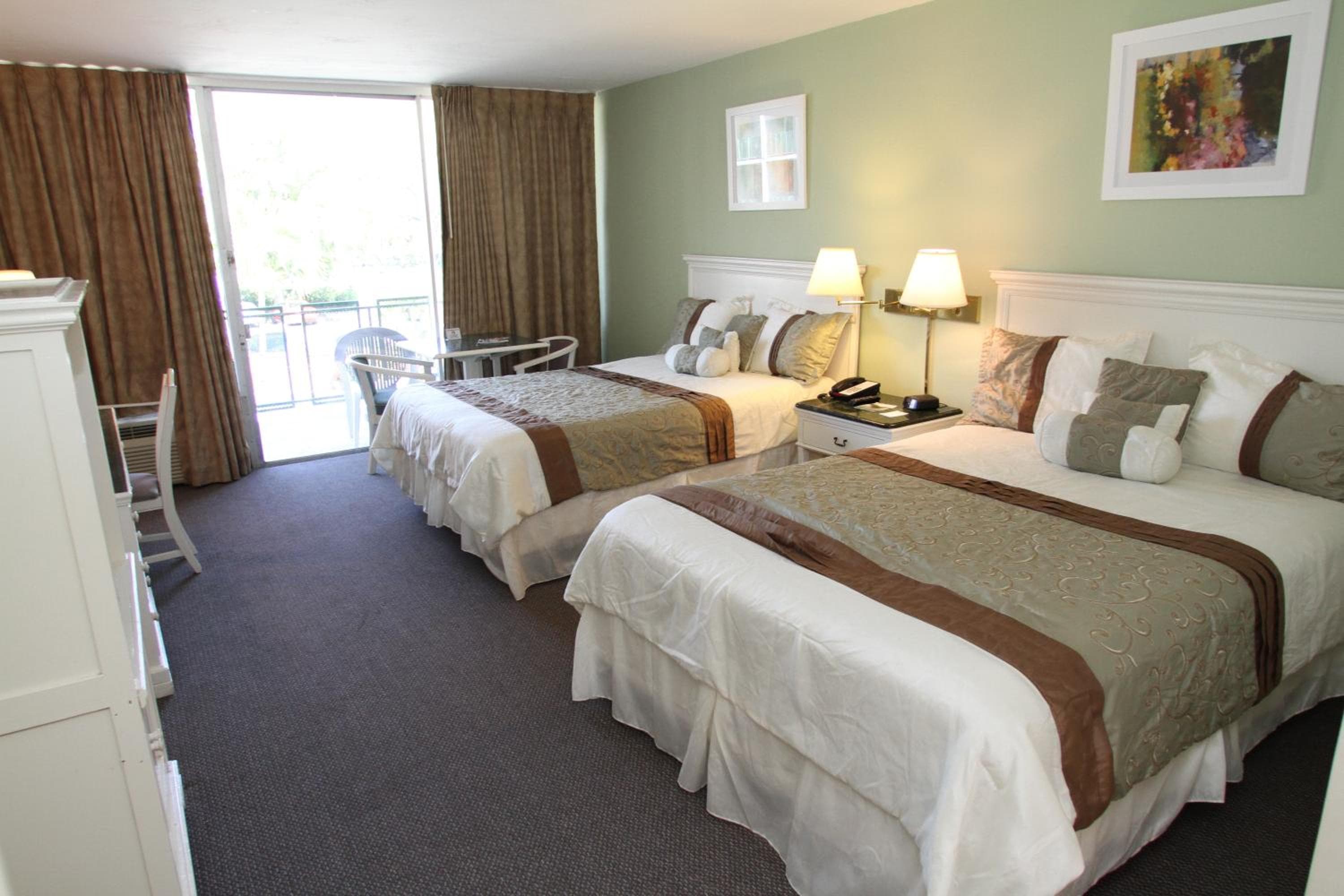 Hotel Chateaubleau — 11