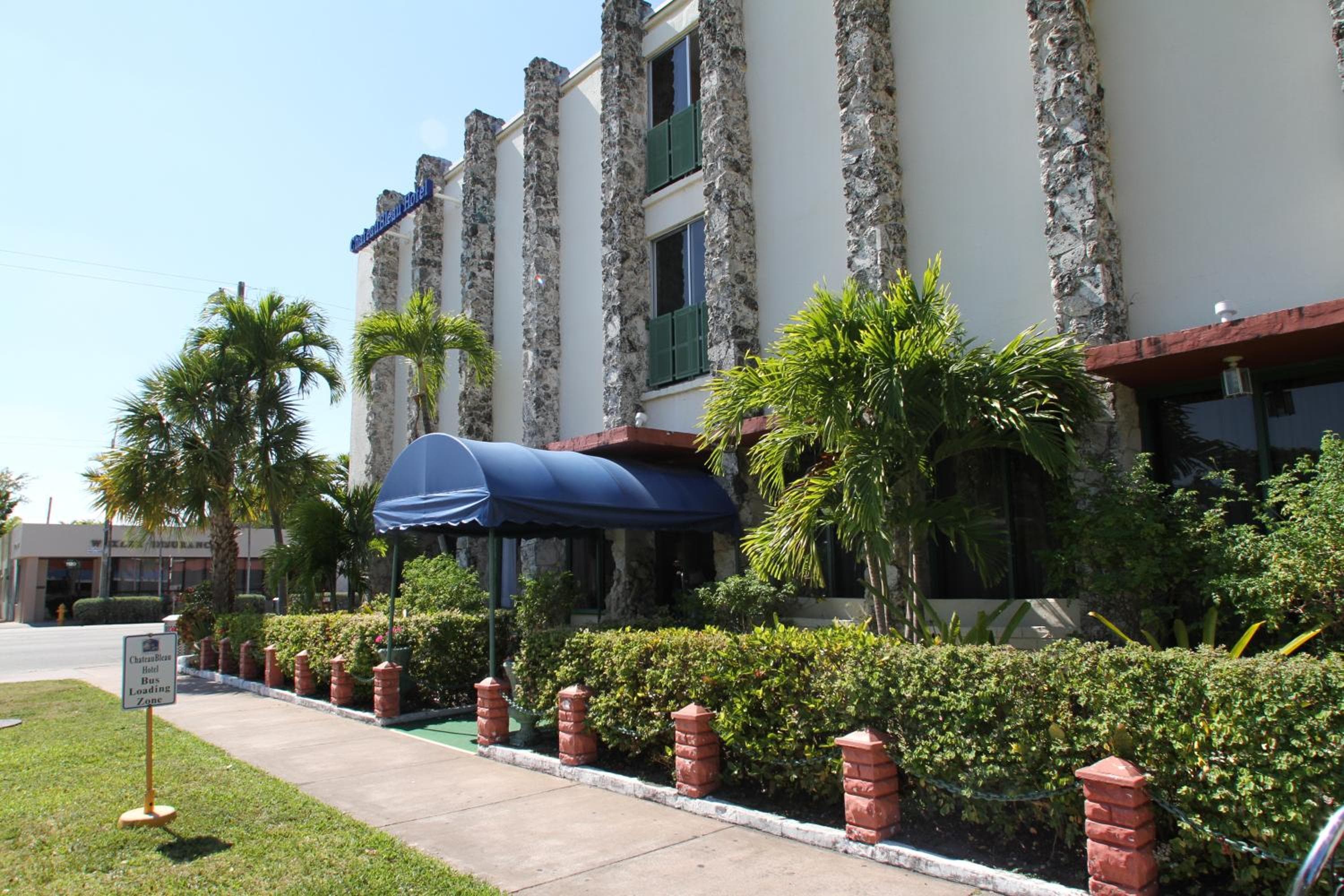 Hotel Chateaubleau — 1