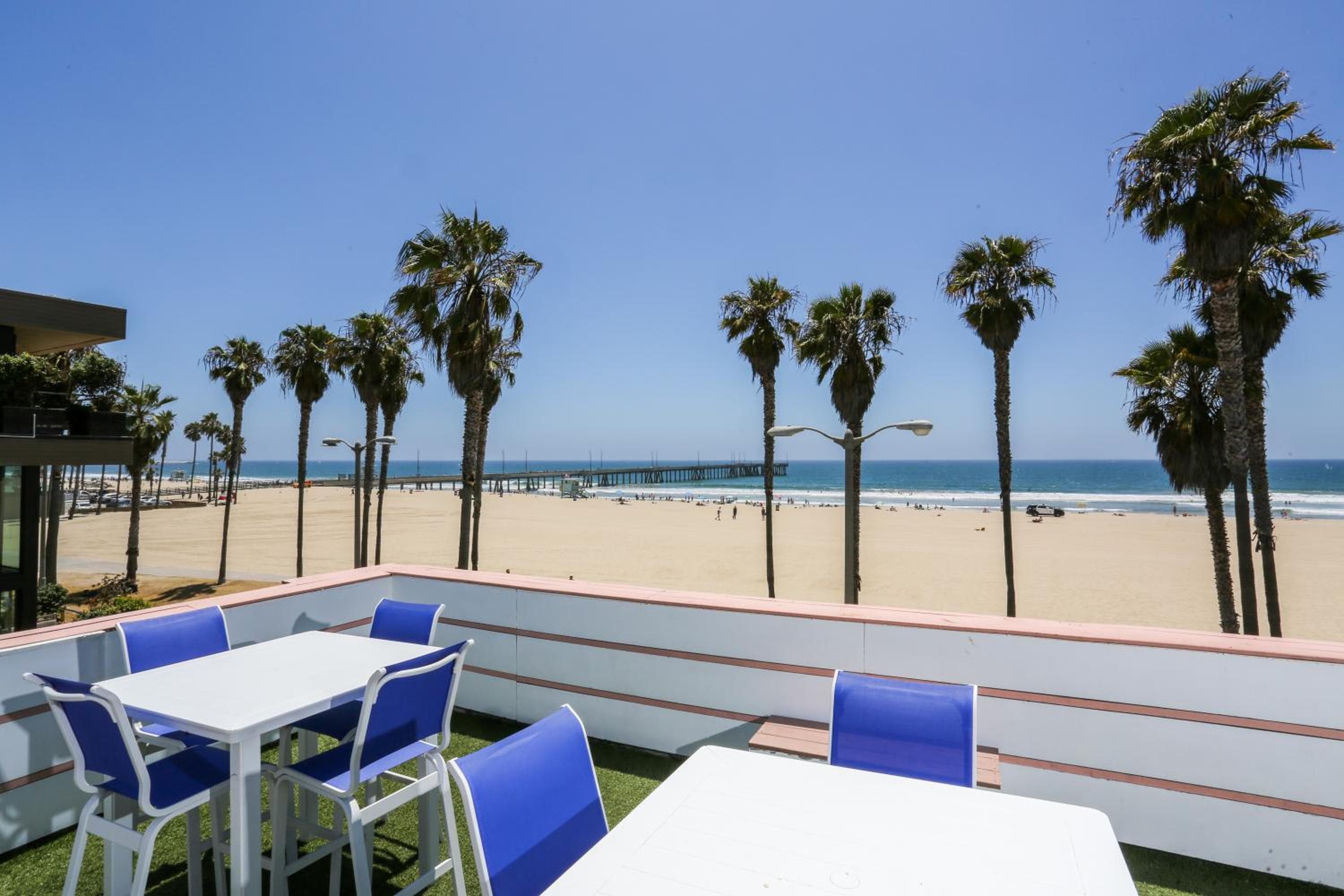 Venice on the Beach Hotel — 25