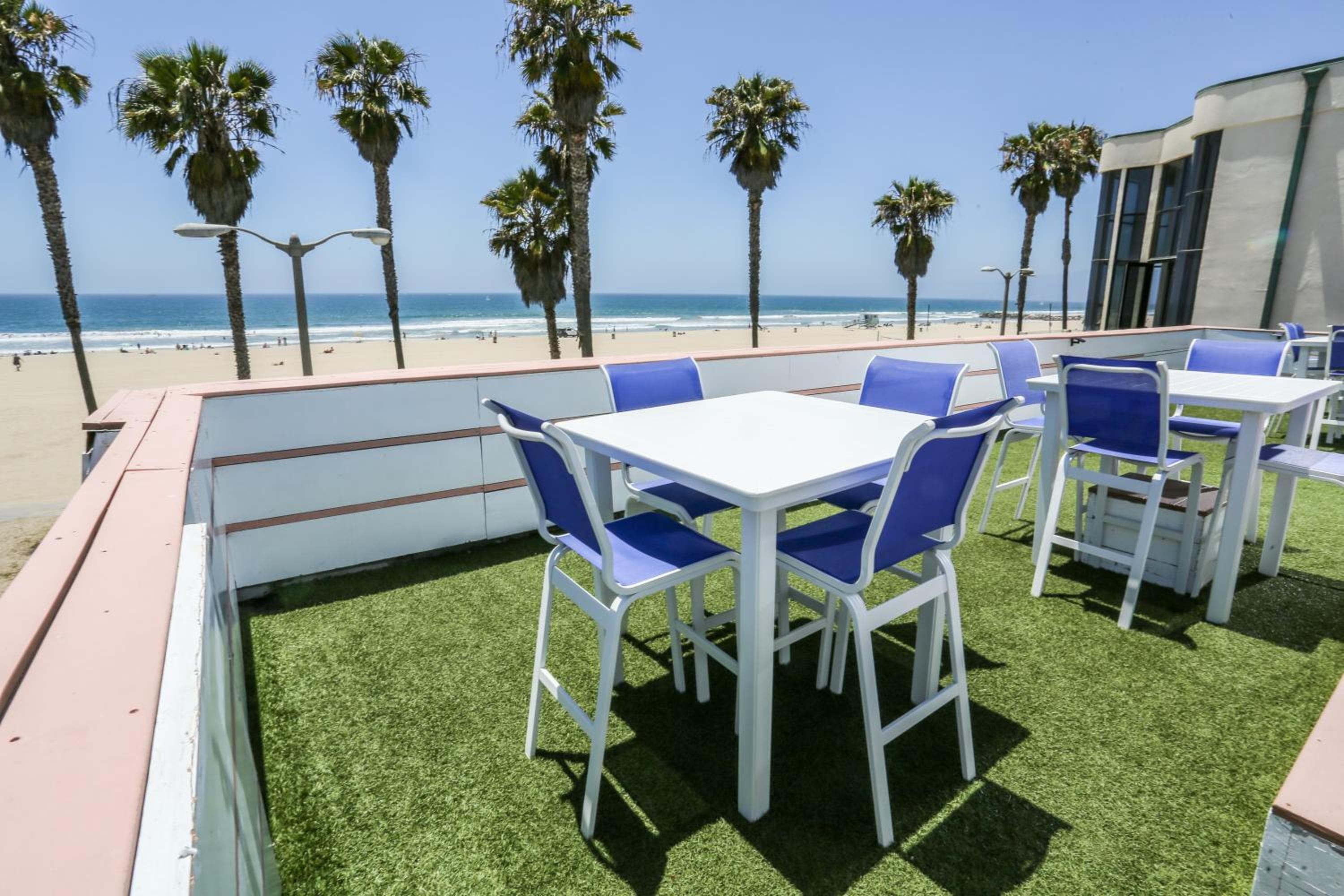 Venice on the Beach Hotel — 28