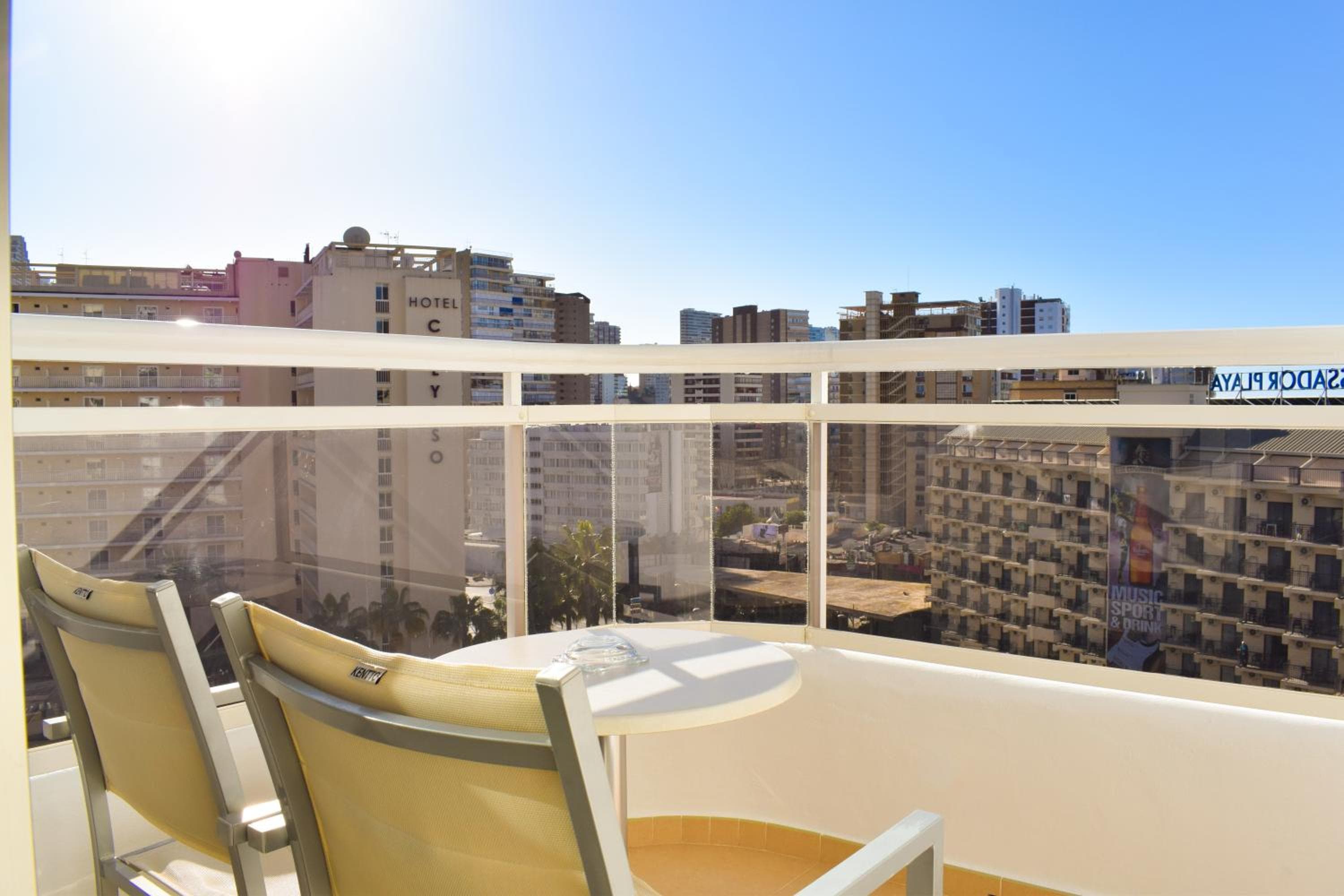 Riviera Beachotel - Adults Recommended — 6