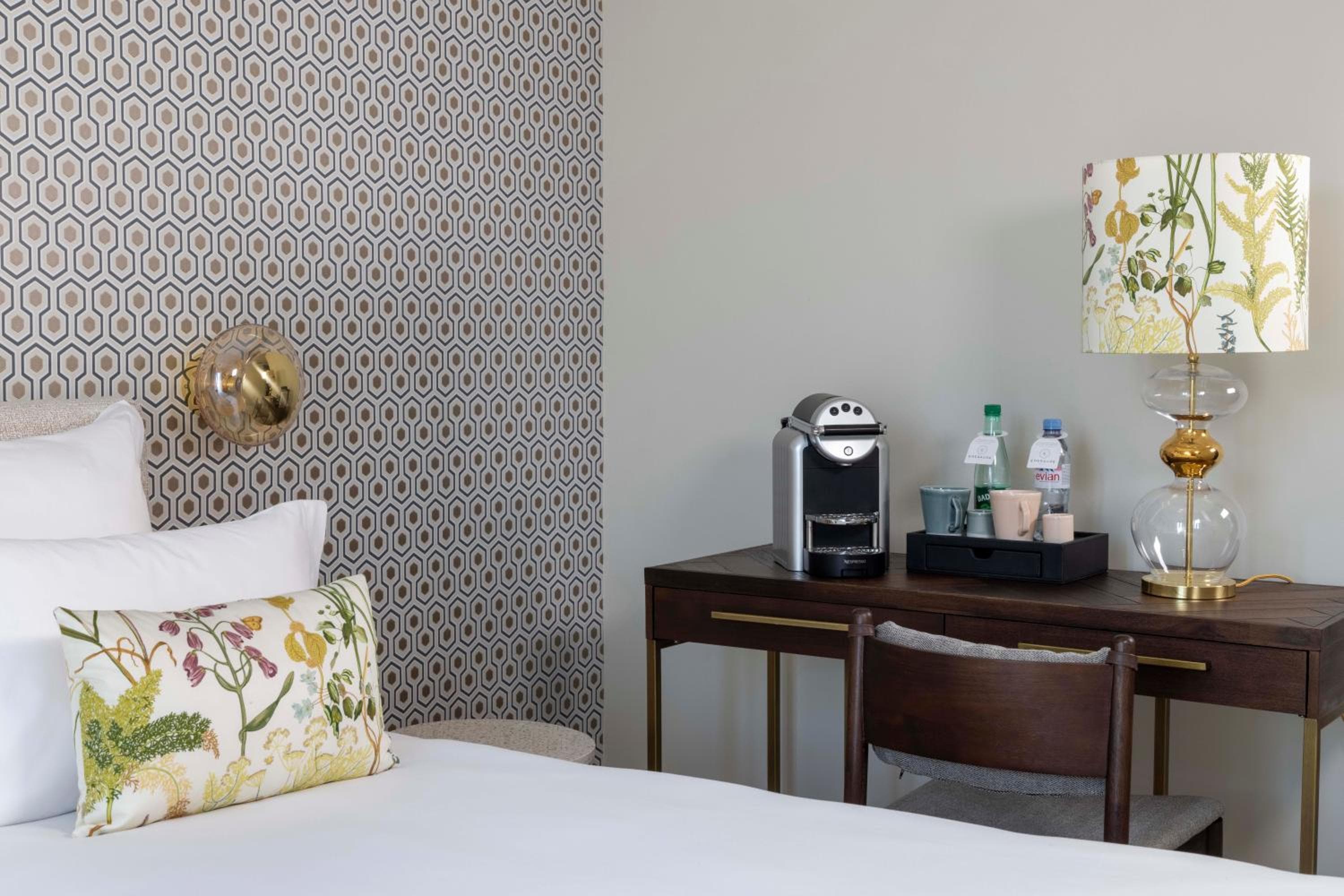 Hotel Banville — 16
