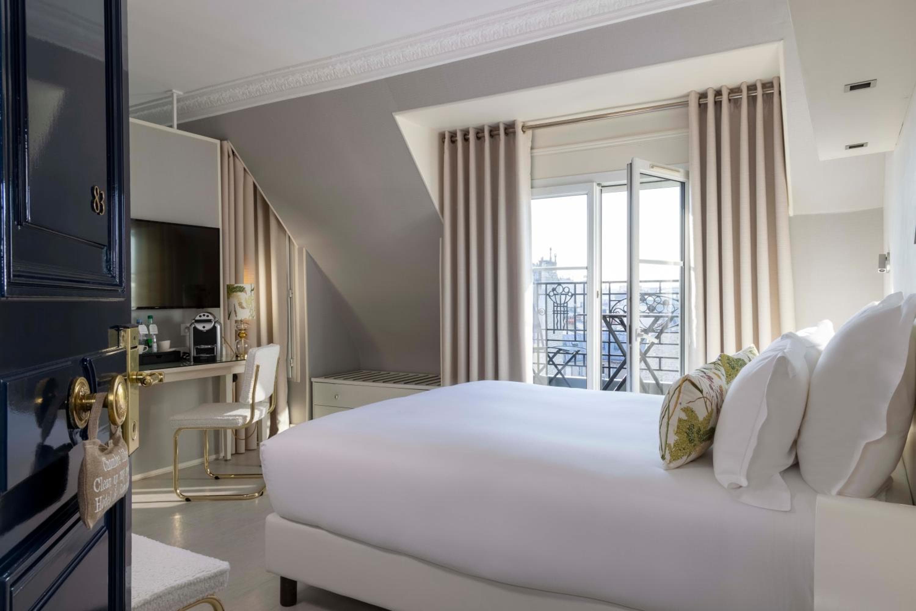 Hotel Banville — 21