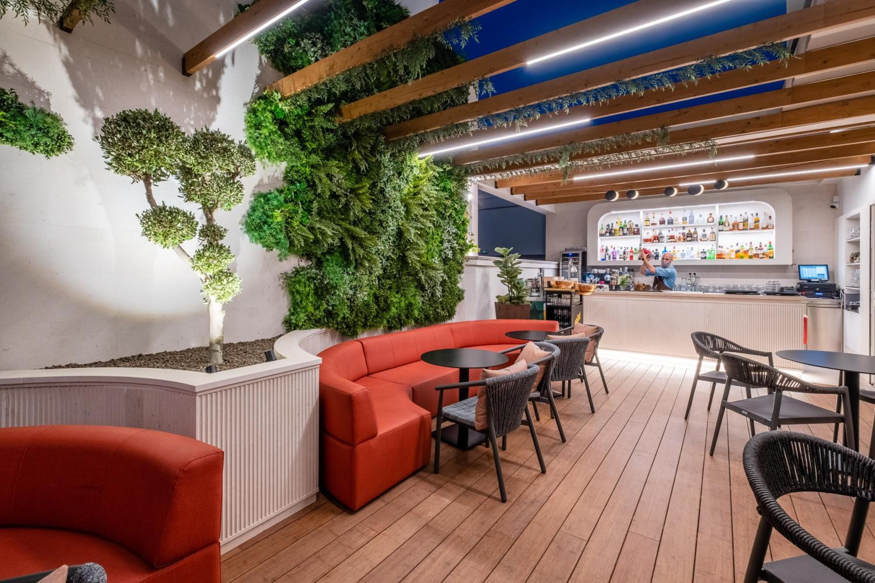 Soho Boutique Equitativa — 13
